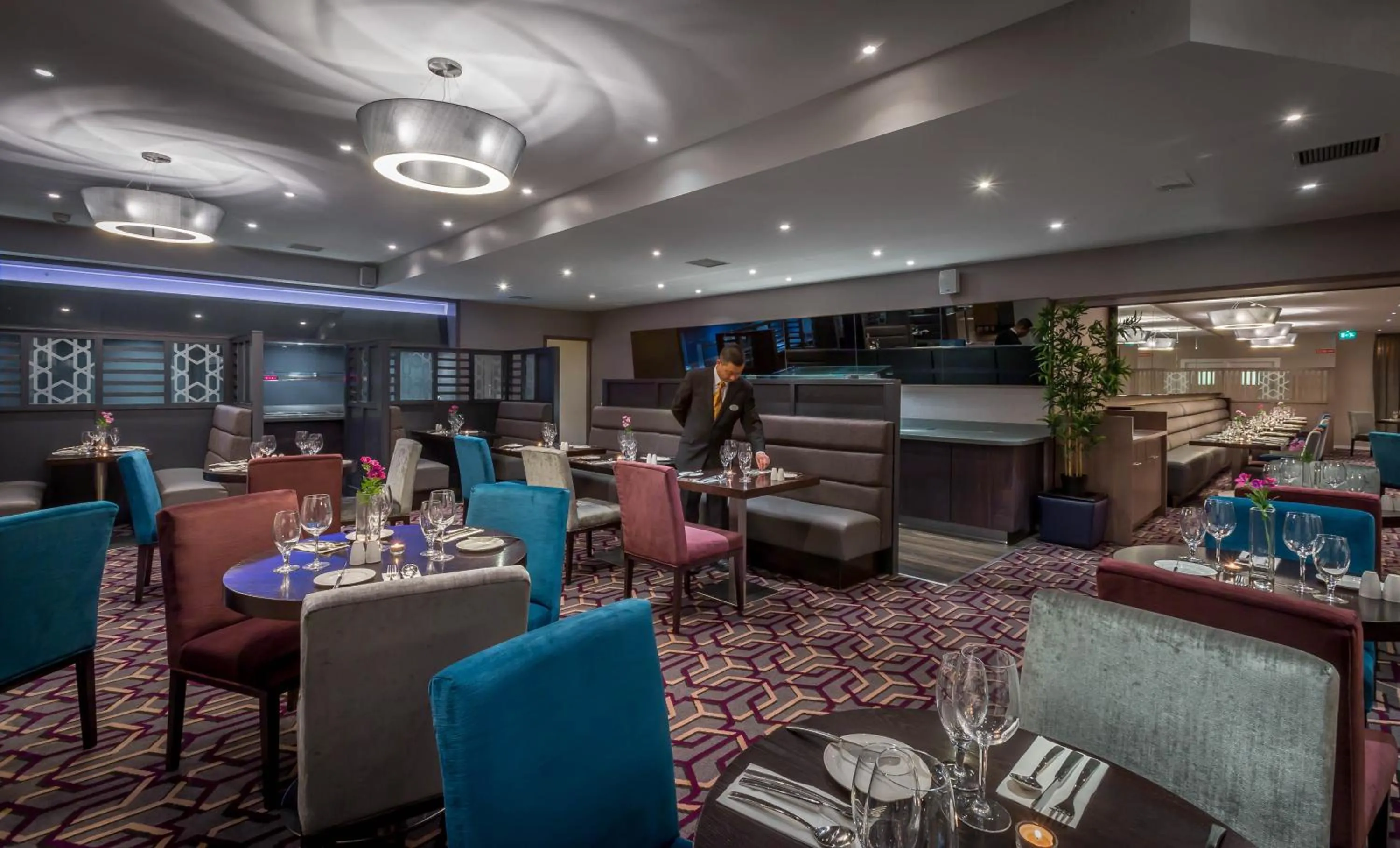 Restaurant/places to eat in Maldron Hotel Dublin Airport