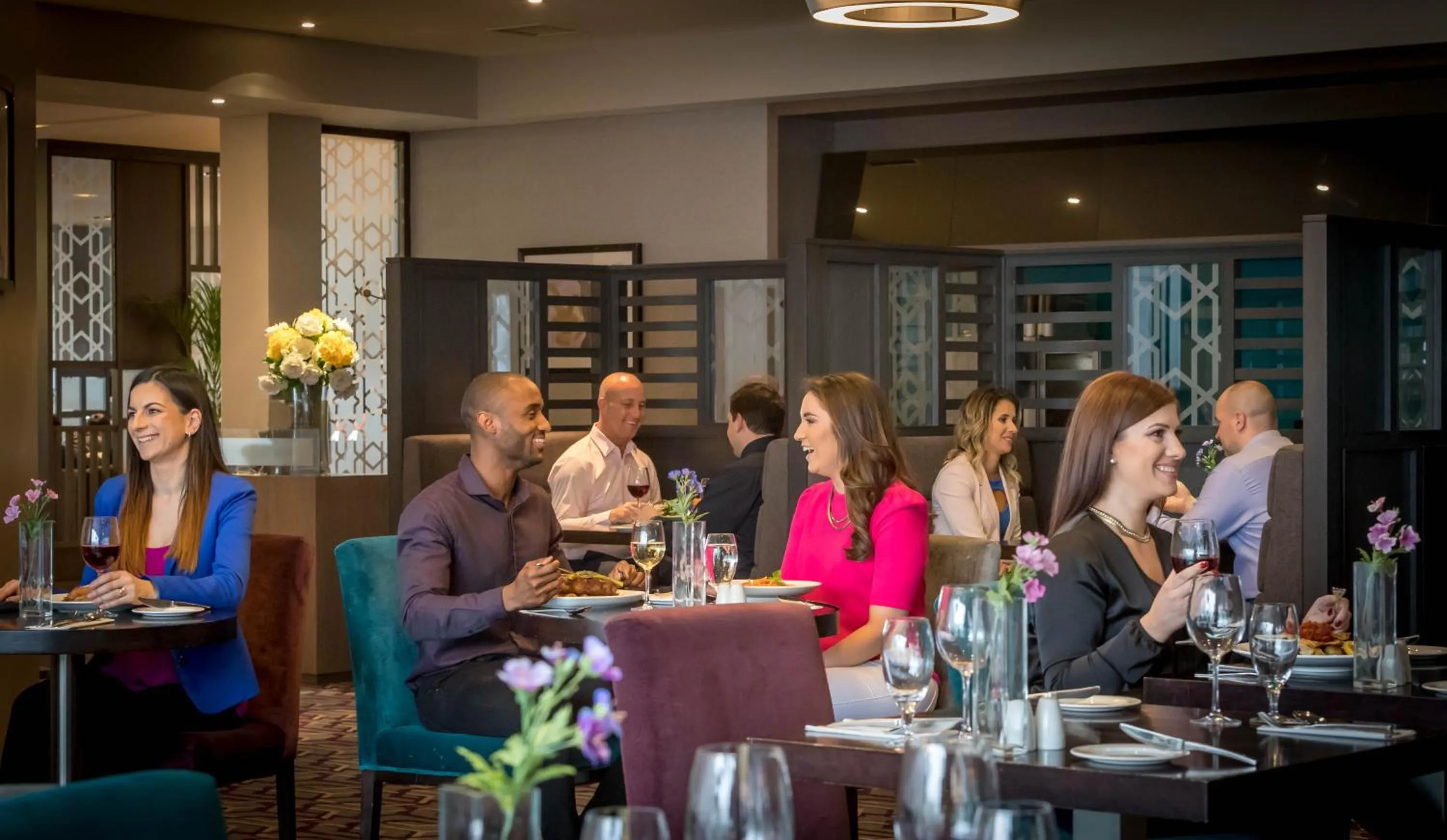 Restaurant/places to eat in Maldron Hotel Dublin Airport