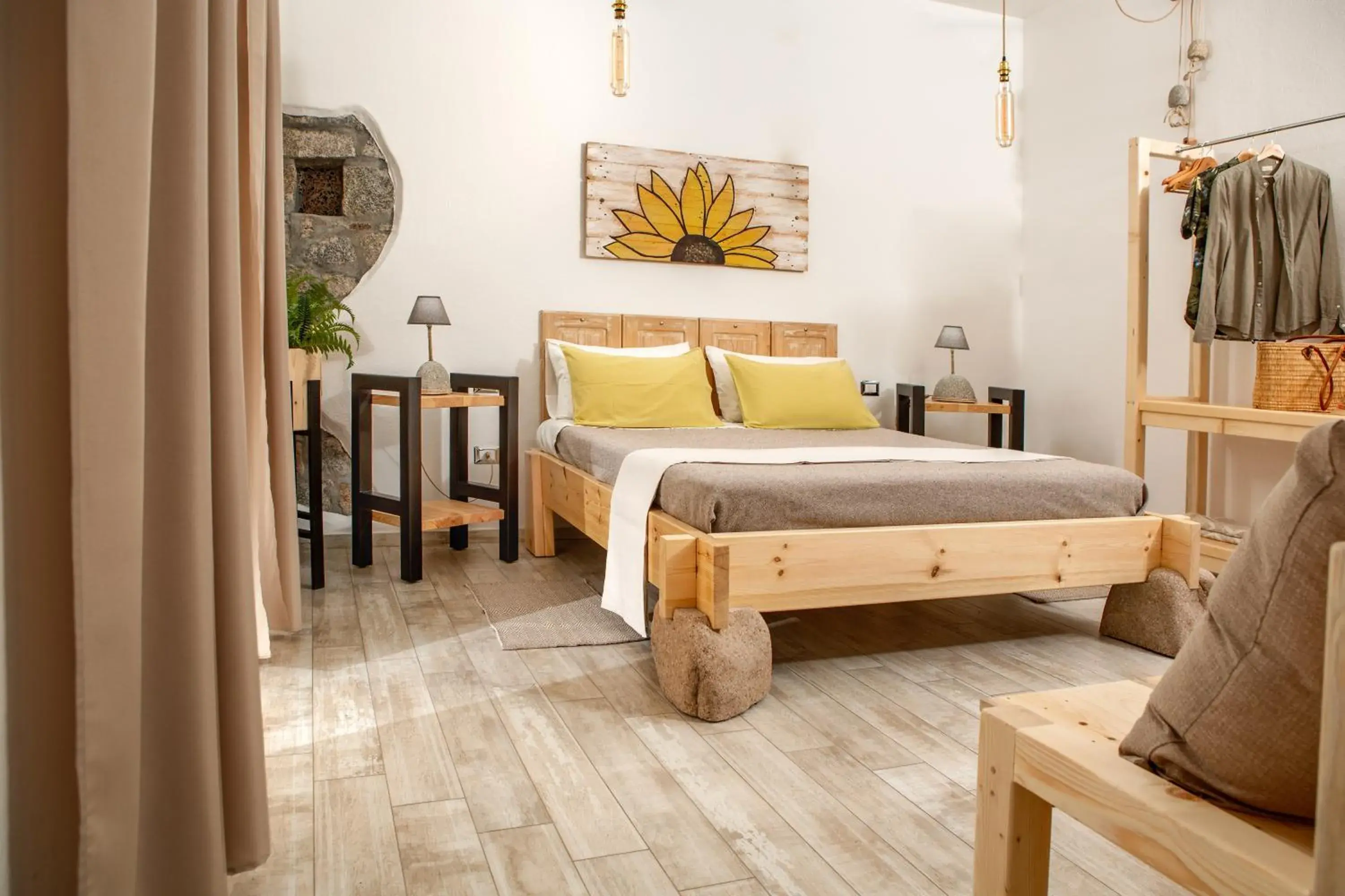 Double Room with Patio in B&B Les Chambres Rooms & Suite Double Room with Patio in B&B Les Chambres Rooms & Suite