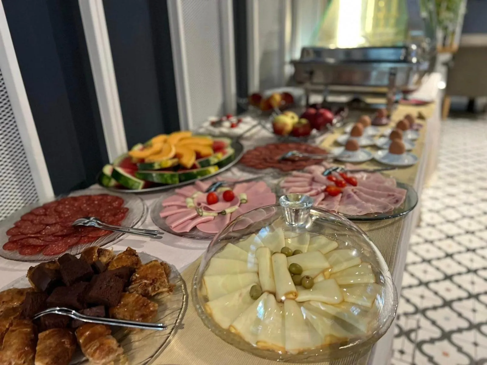 Food and drinks in Swiss Plus Hotel