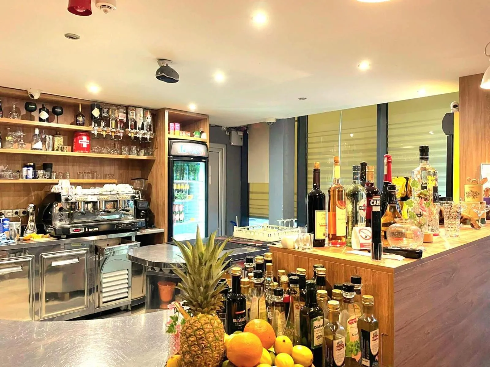 Lounge or bar in Swiss Plus Hotel