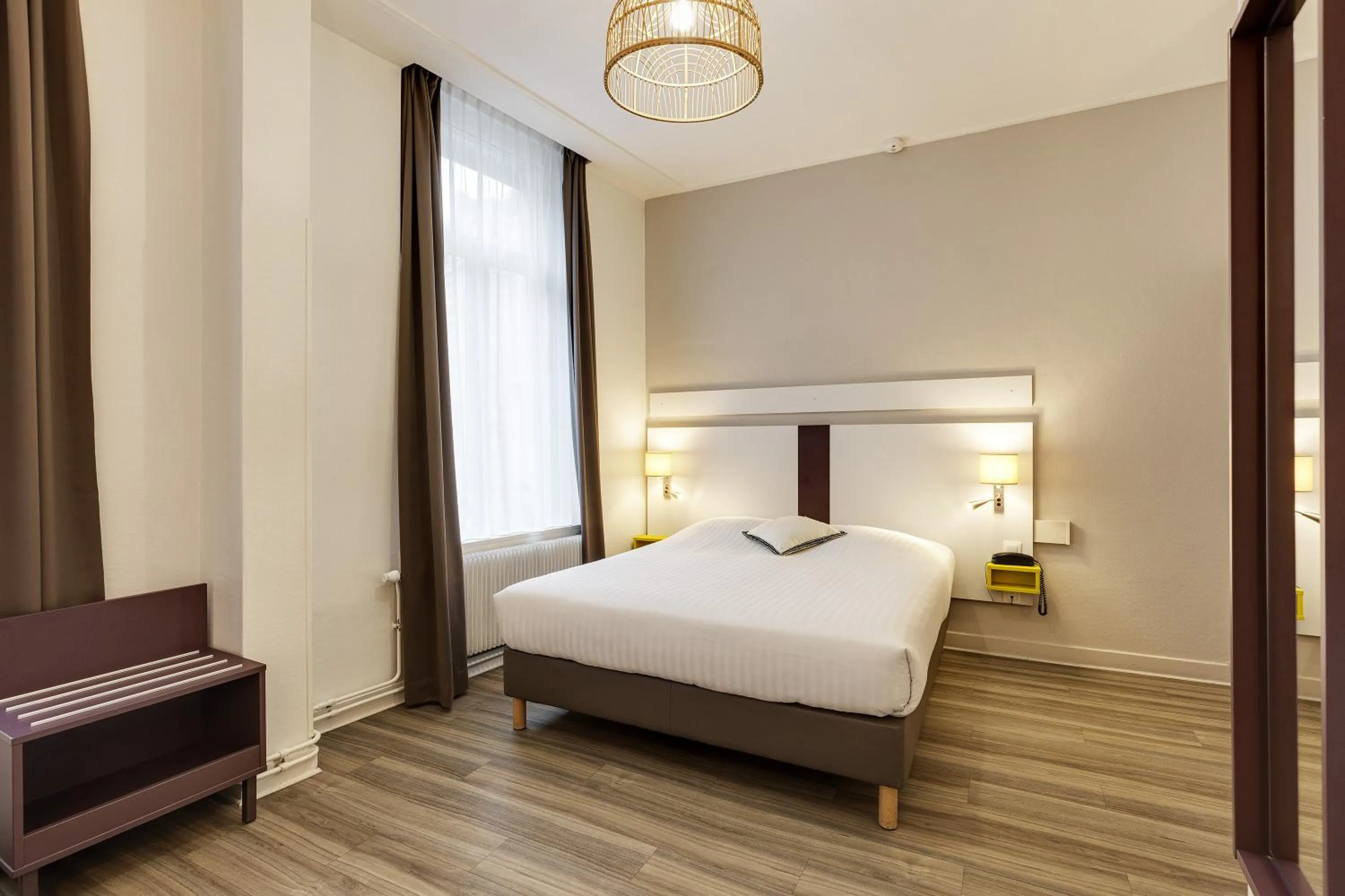 Bed in Grand Hôtel Lille