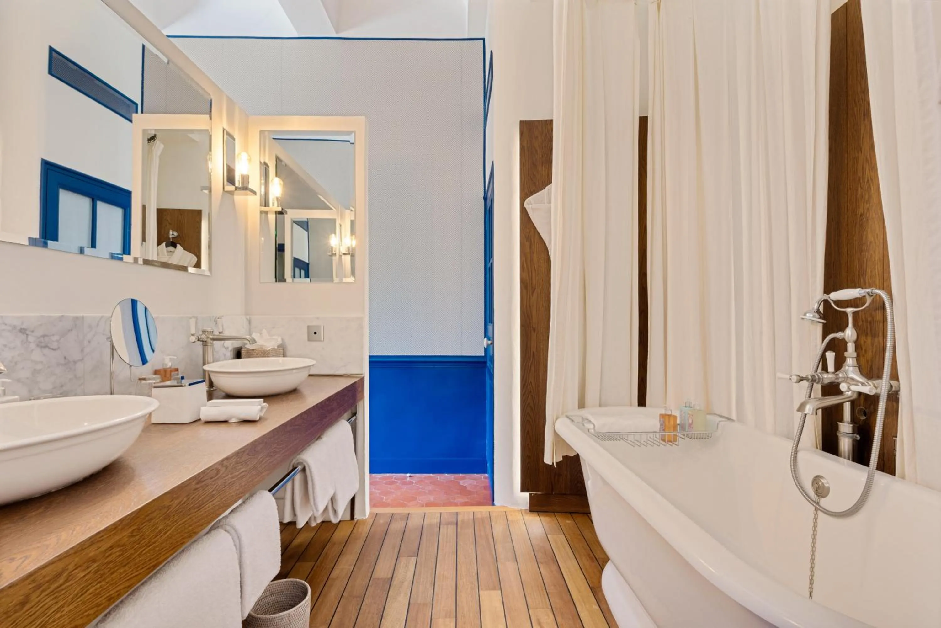 Bathroom in Château de Fonscolombe