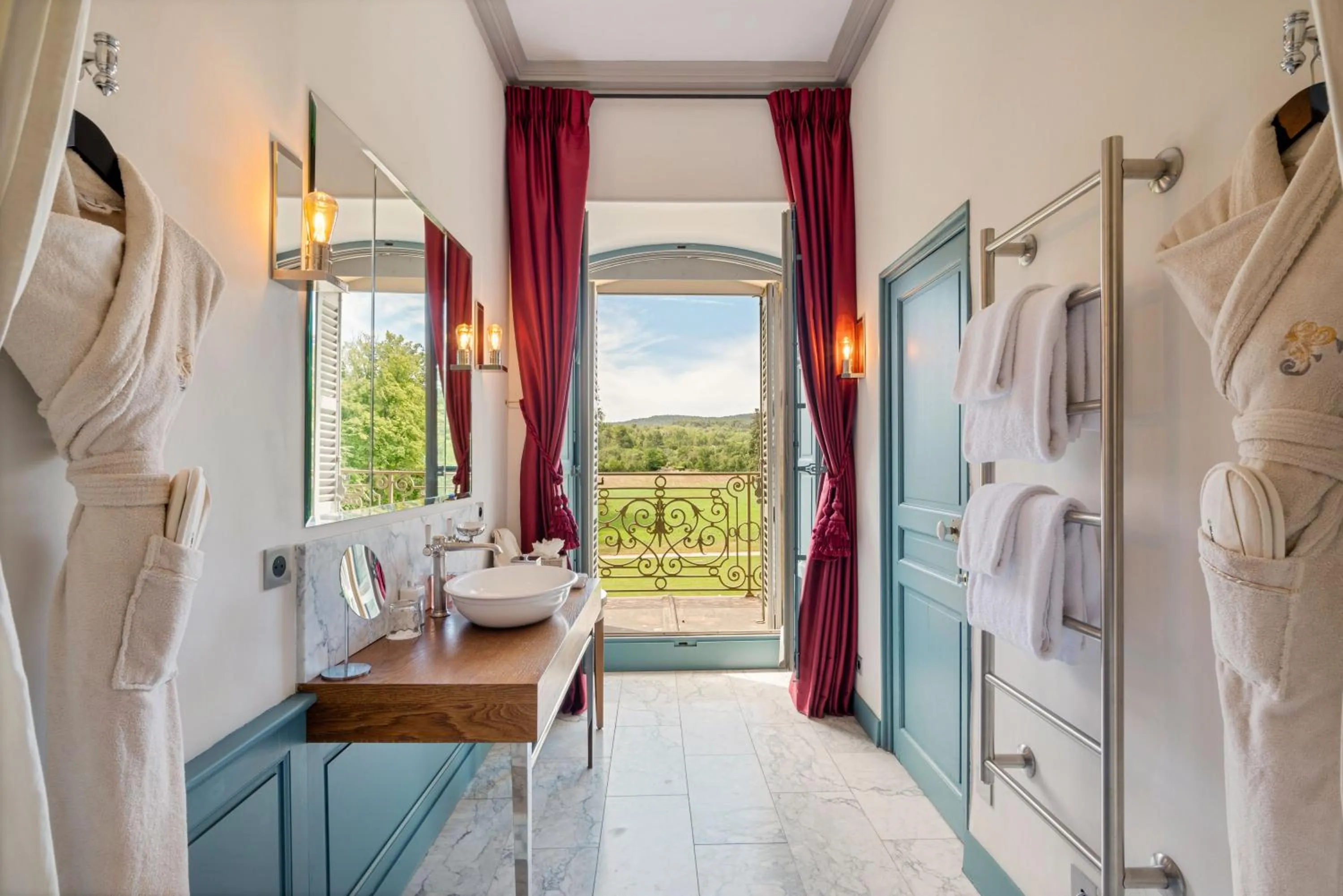 Bathroom in Château de Fonscolombe