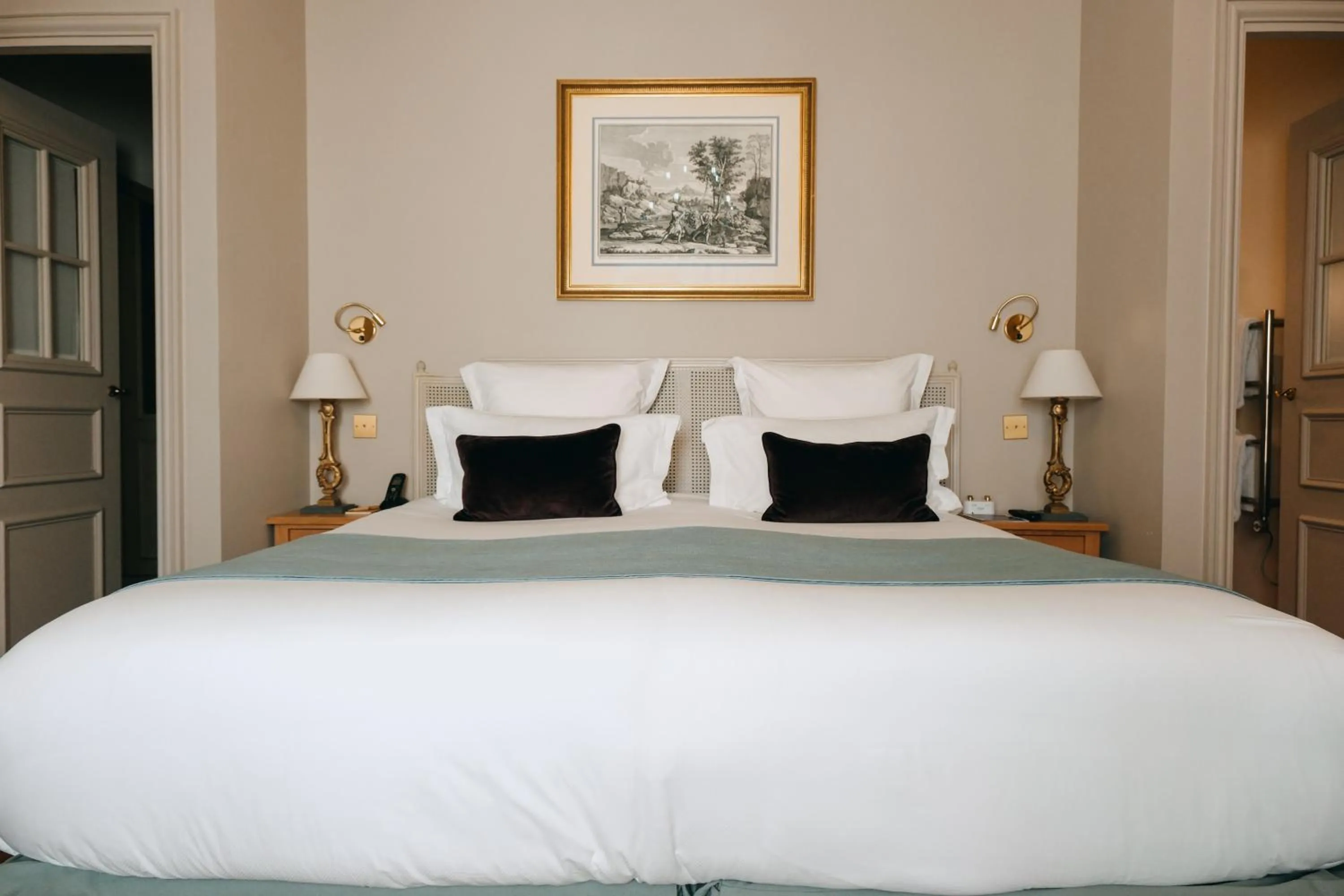 Bed in Château de Fonscolombe