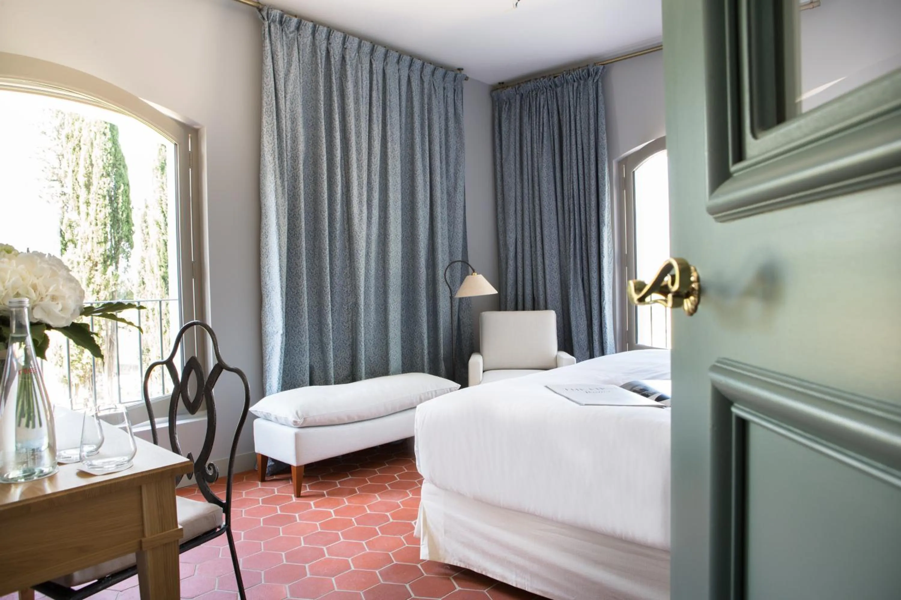 Bed in Château de Fonscolombe