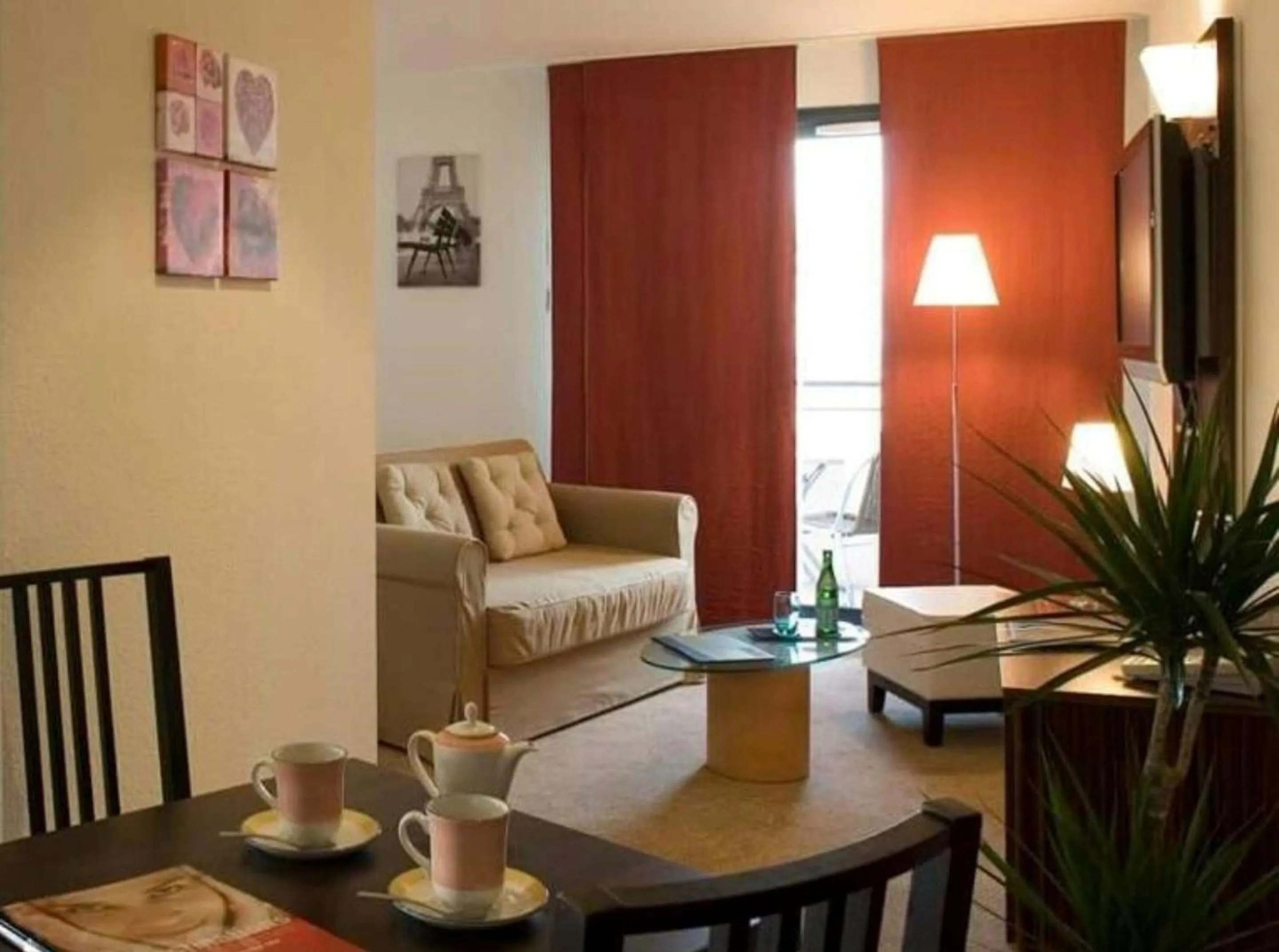 Photo of the whole room in Hôtel Le Palladior Voiron