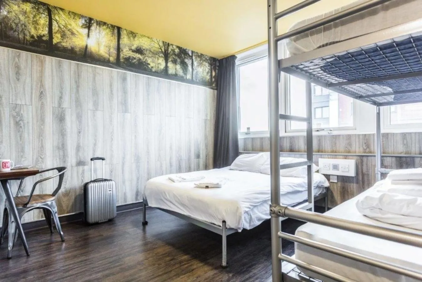 Bed in Euro Hostel Glasgow