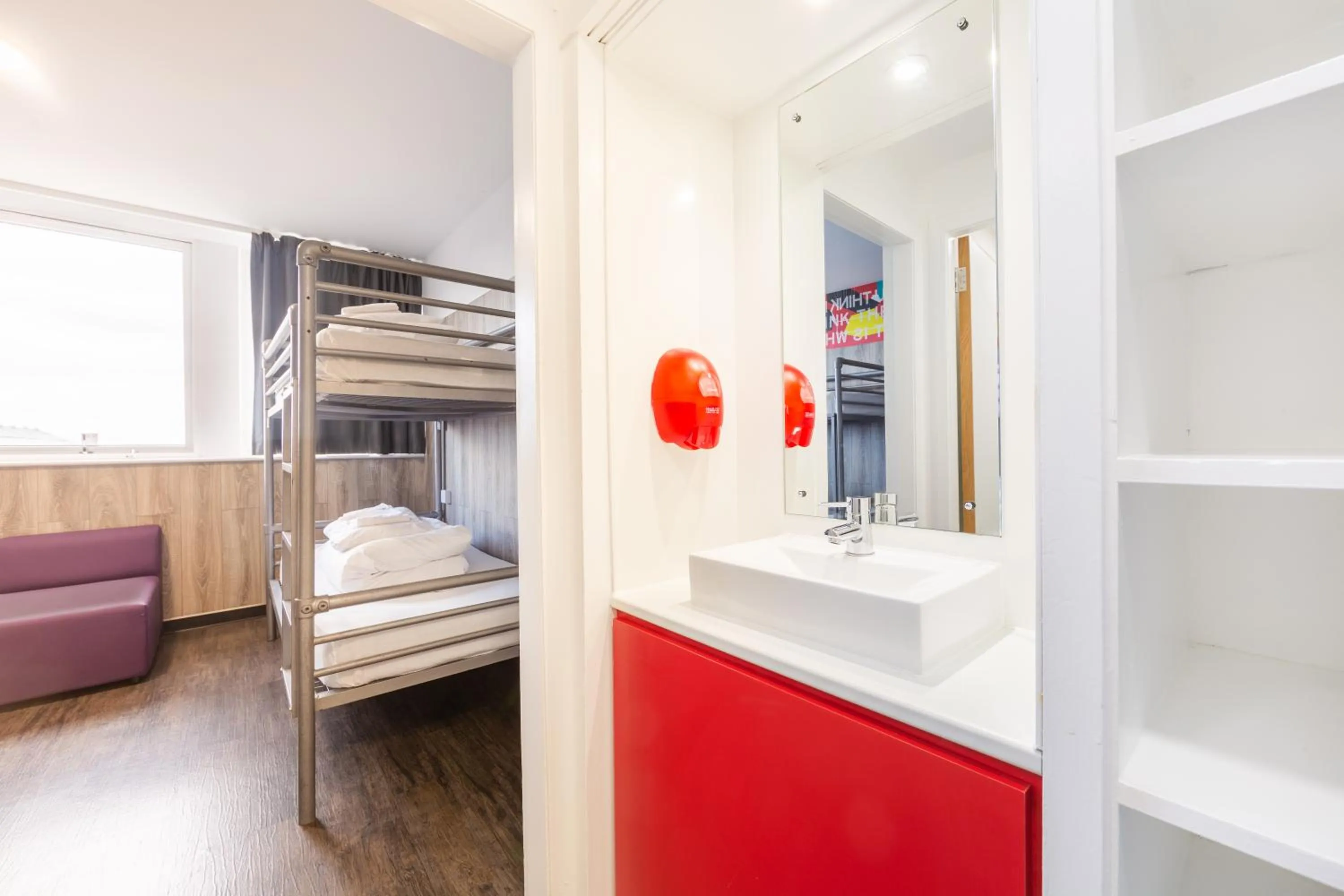 Bedroom, Bathroom in Euro Hostel Glasgow