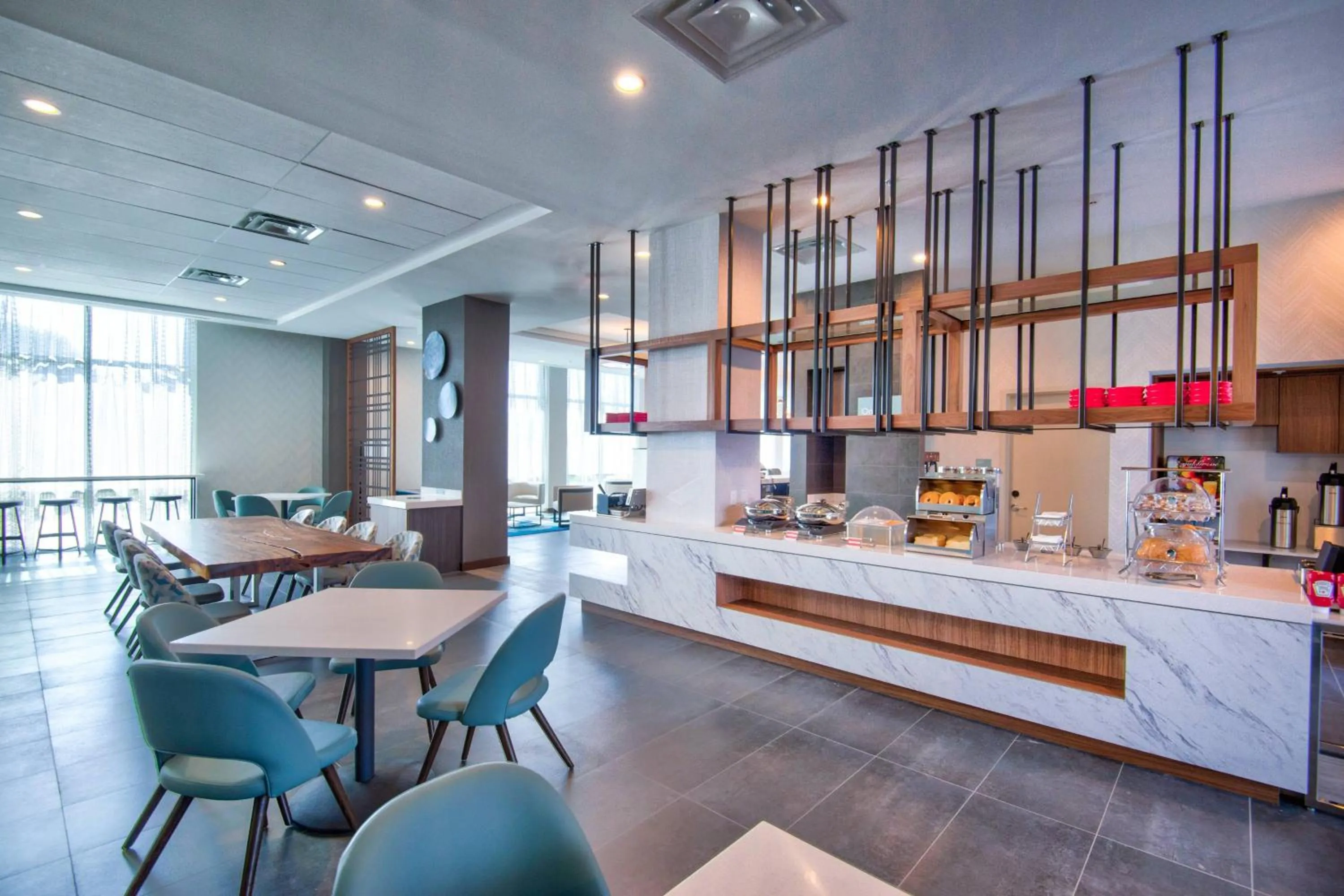 Breakfast in TownePlace Suites by Marriott Miami Airport