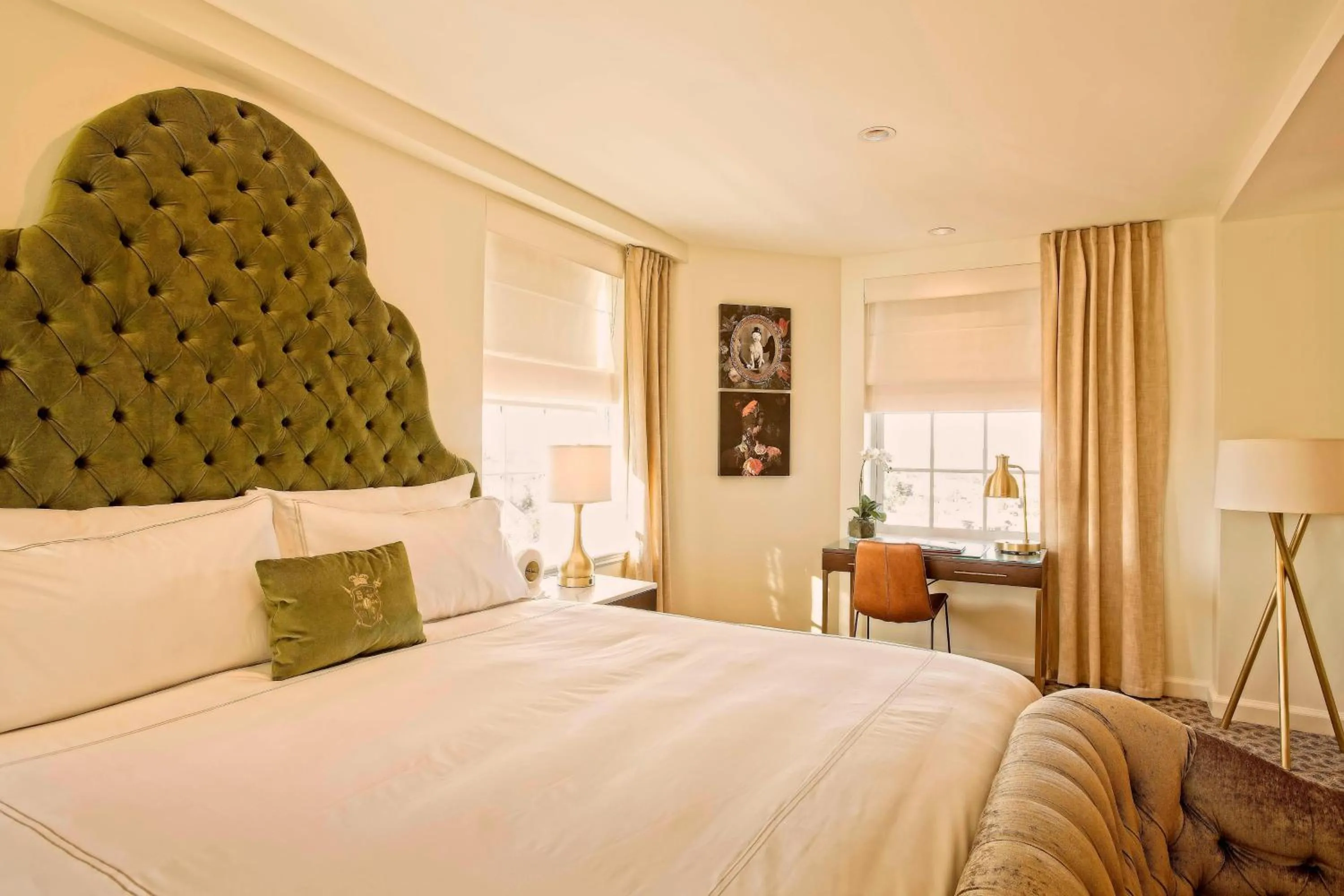 Photo of the whole room, Bed in The Cavalier Virginia Beach, Autograph Collection