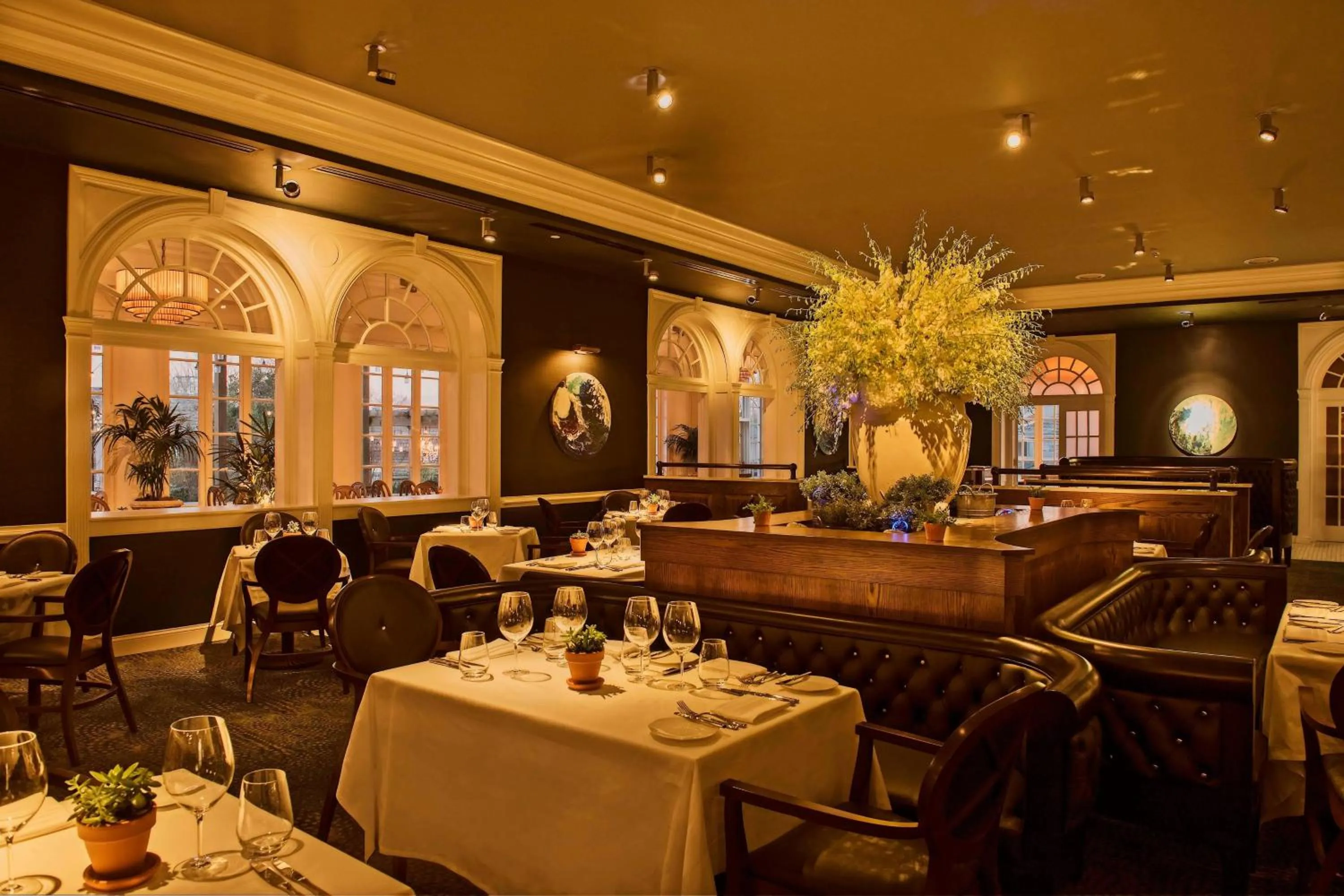 Restaurant/places to eat in The Cavalier Virginia Beach, Autograph Collection