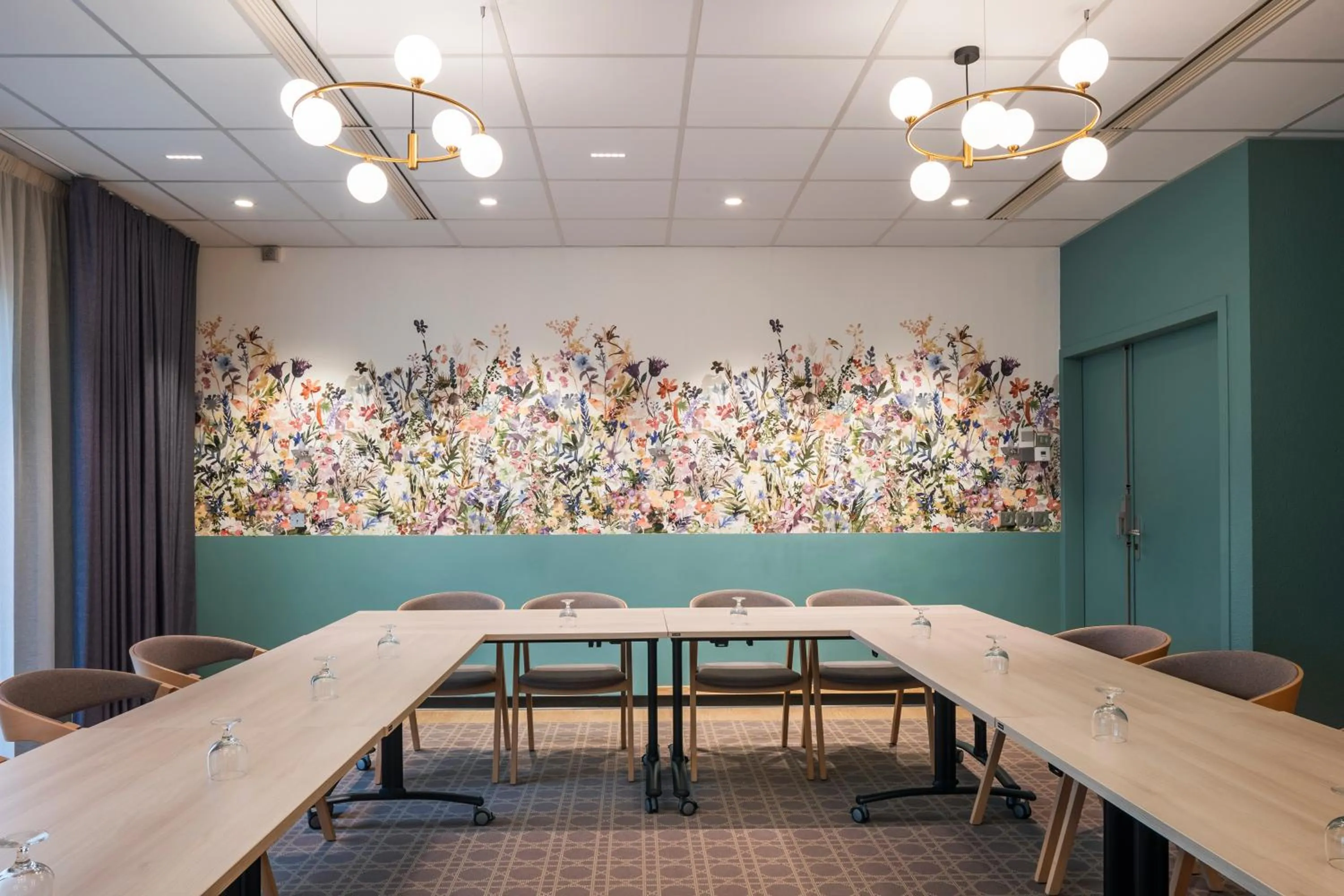 Meeting/conference room in ibis Styles Pontivy centre Bretagne