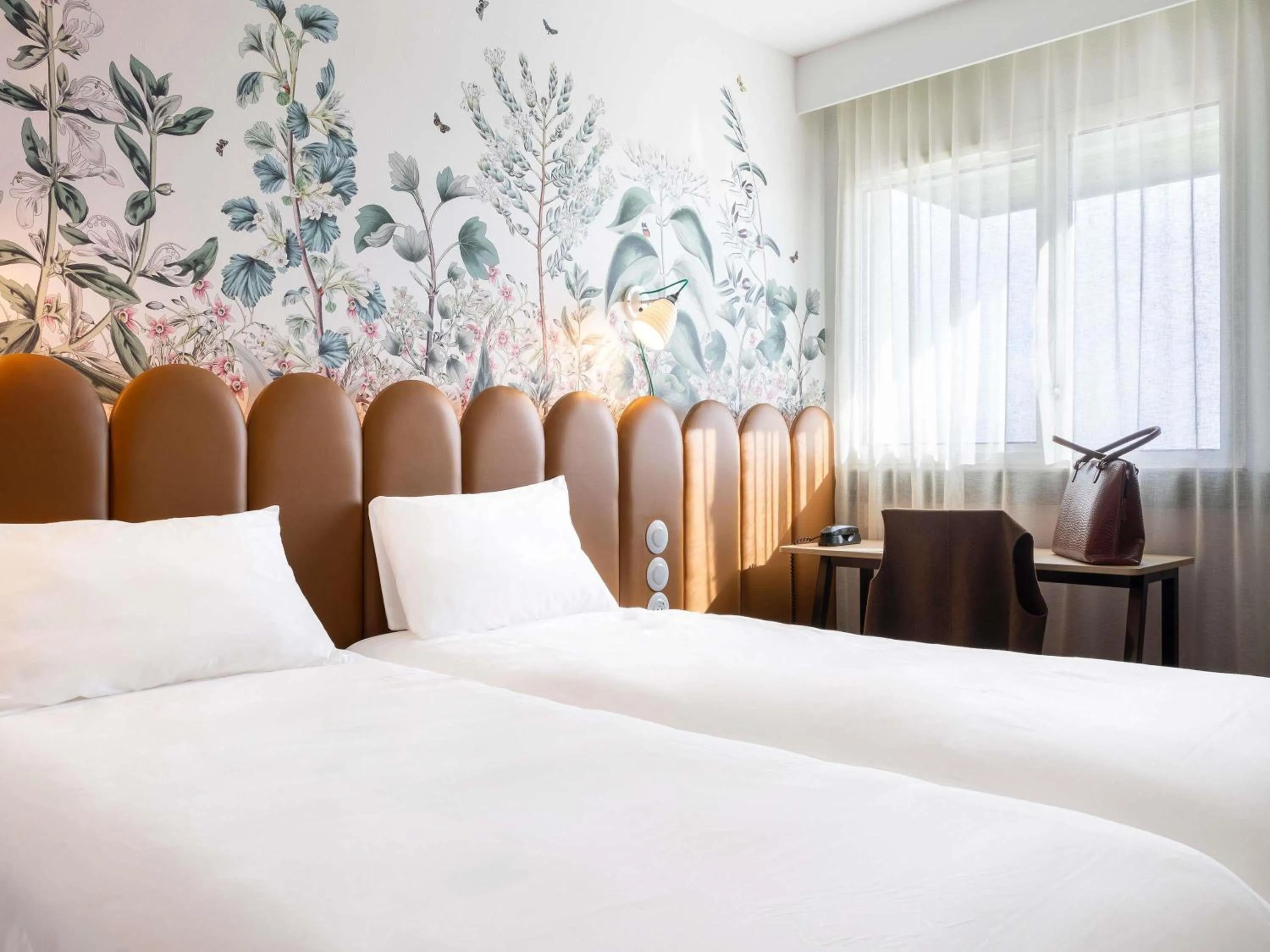 Bedroom, Bed in ibis Styles Pontivy centre Bretagne