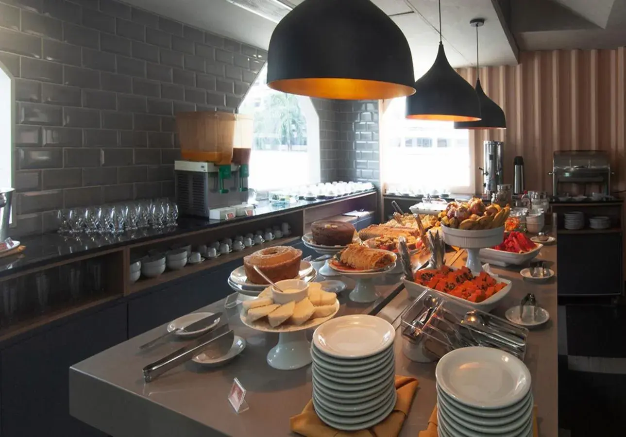 Food and drinks in Ibis Budget Salvador Food and drinks in Ibis Budget Salvador