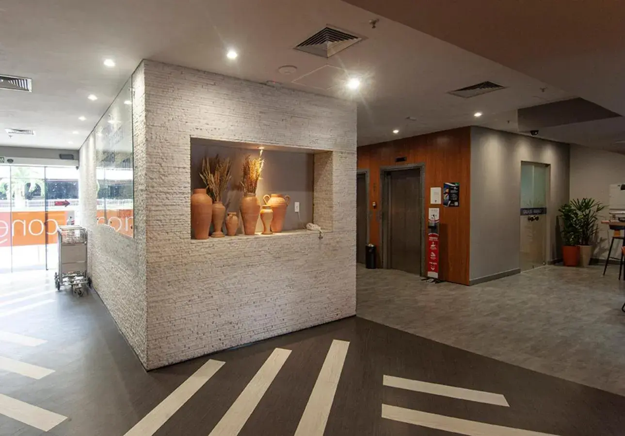 Lobby or reception in Conect Smart Salvador by Accor Lobby or reception in Conect Smart Salvador by Accor