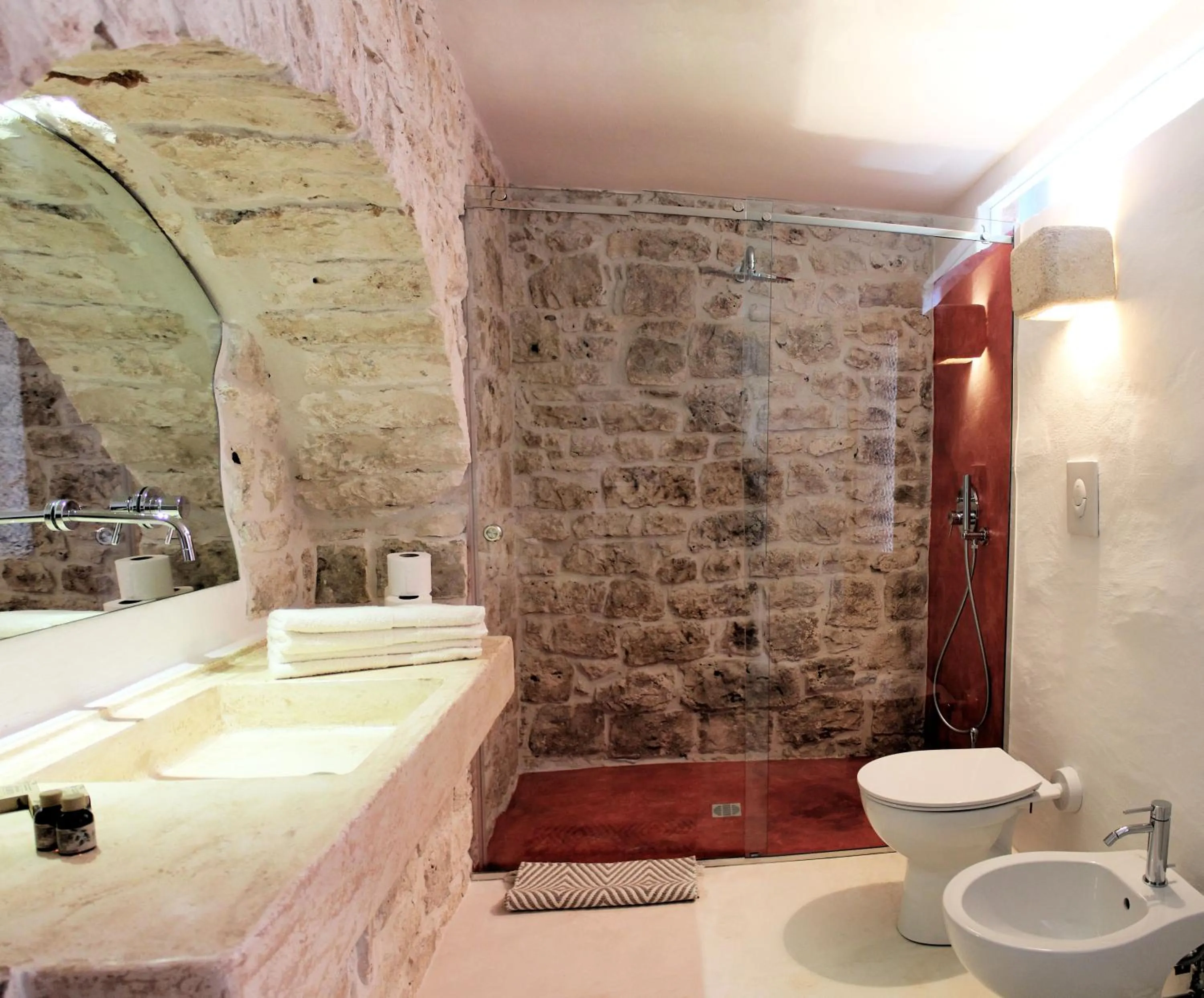 Bathroom in Palazzo Camarda B&B