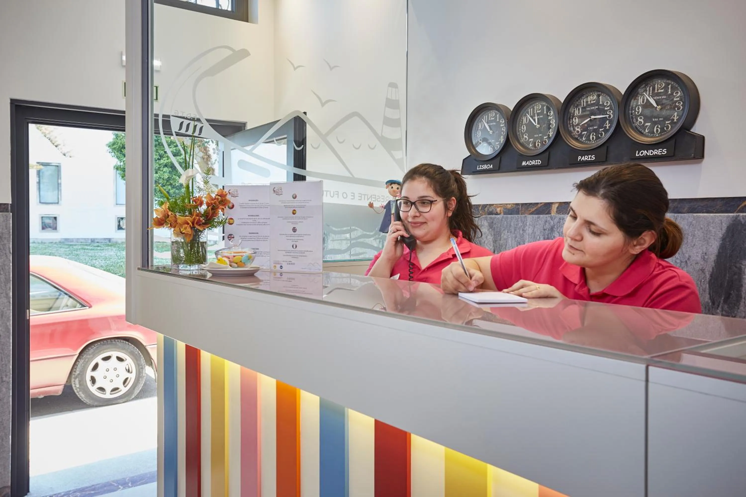 Lobby or reception in Suites & Hostel Cidade Aveiro