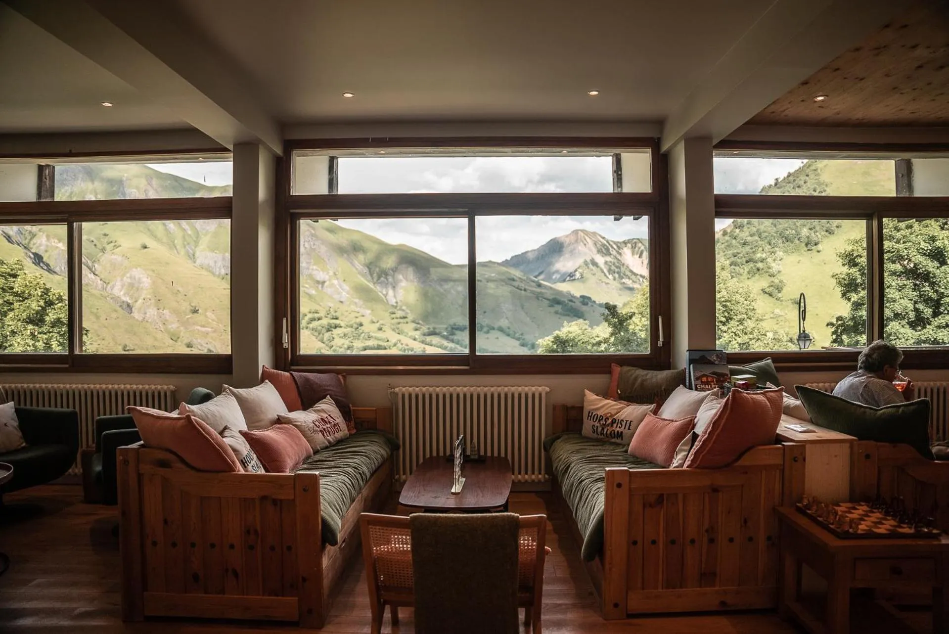 Living room in Les Cèdres - Hôtel - Restaurants - Spa