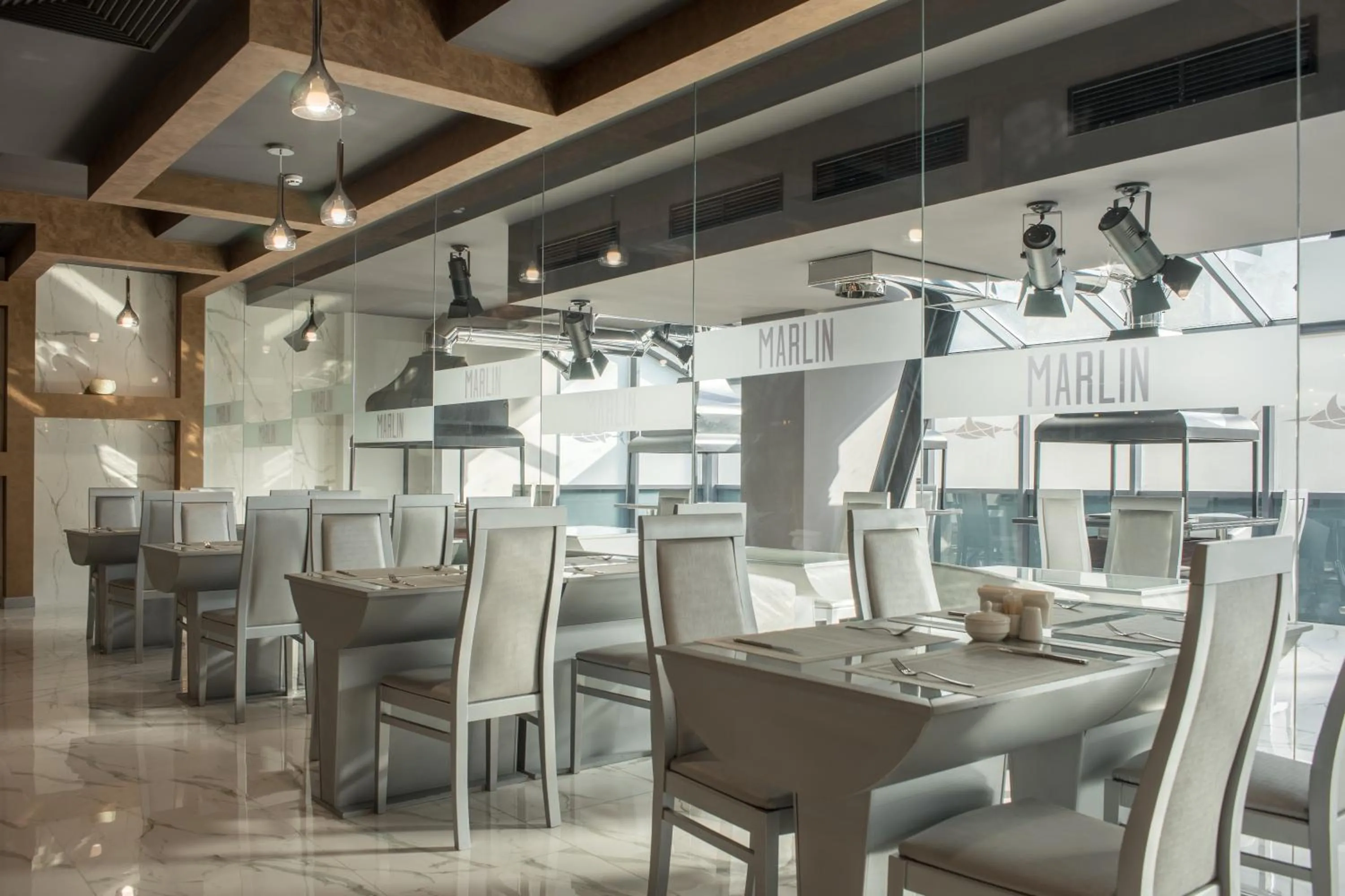 Restaurant/places to eat in Marlin