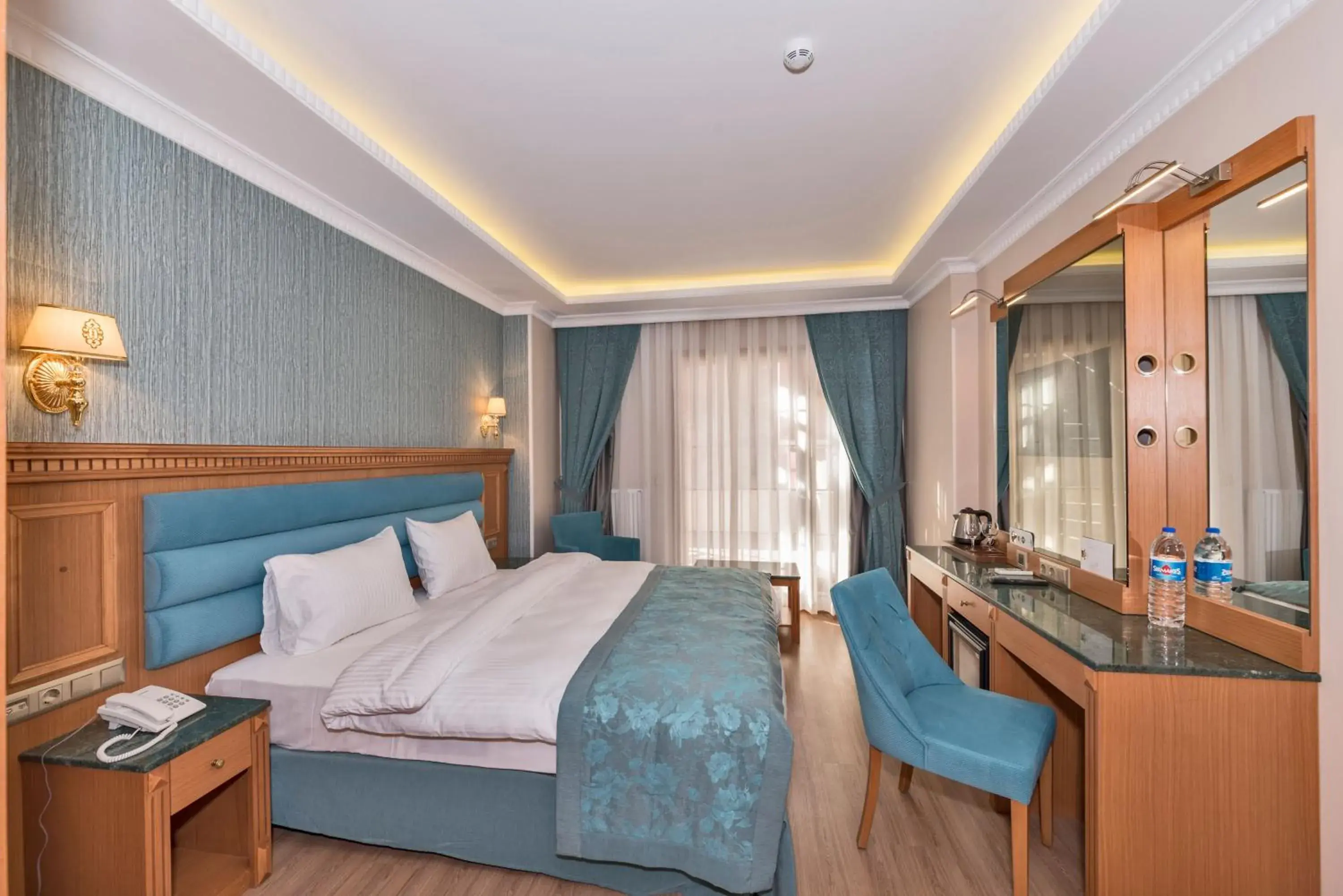 Photo of the whole room, Bed in Magnaura House Hotel Photo of the whole room, Bed in Magnaura House Hotel