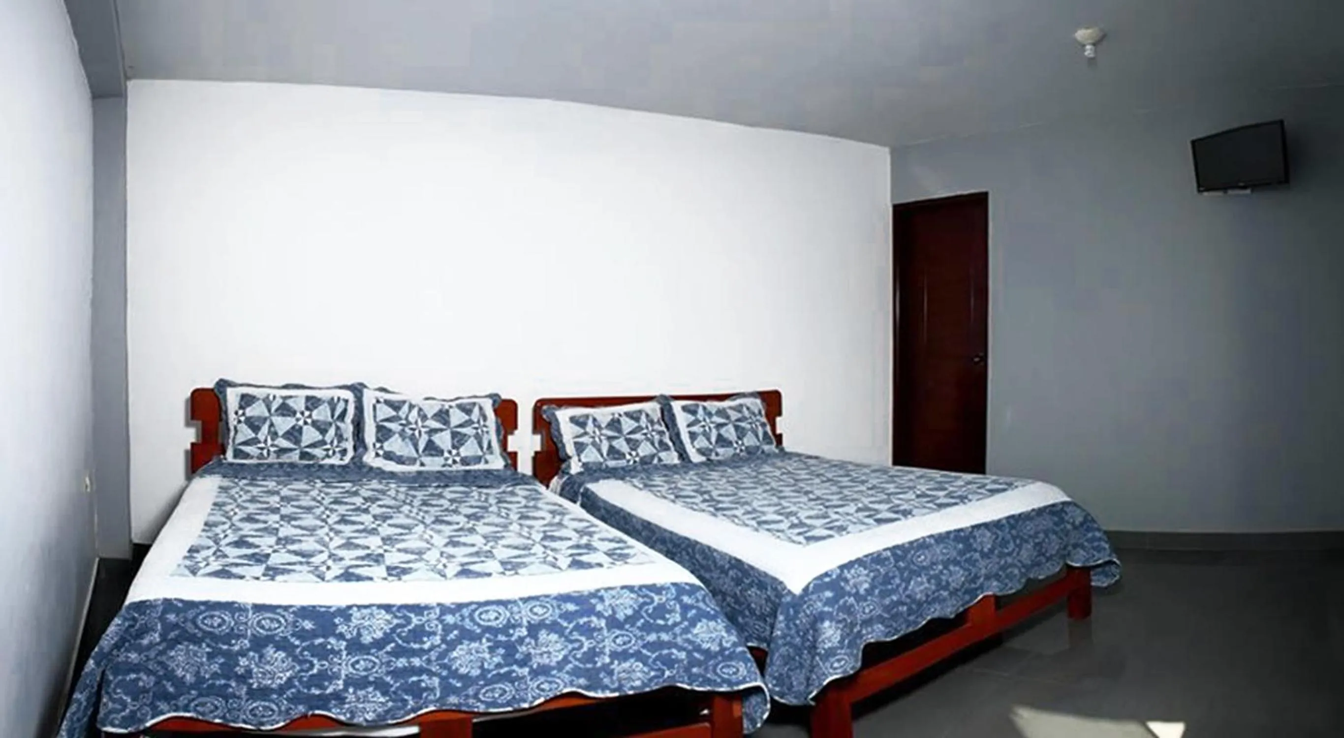 Bed in Hostal Los Angeles