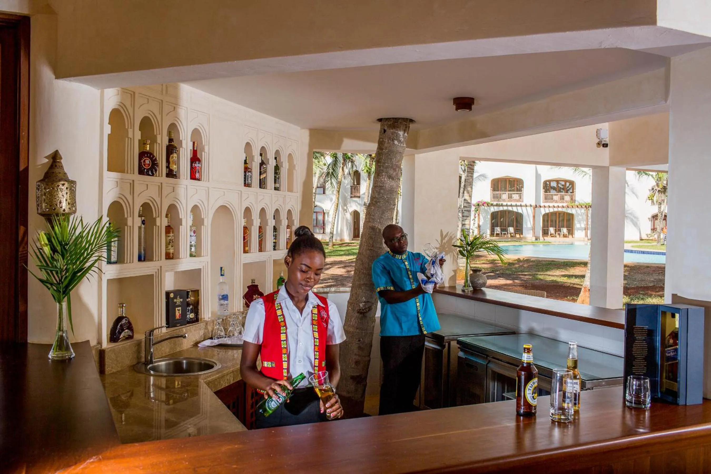 Restaurant/places to eat in Silver Palm Spa & Resort