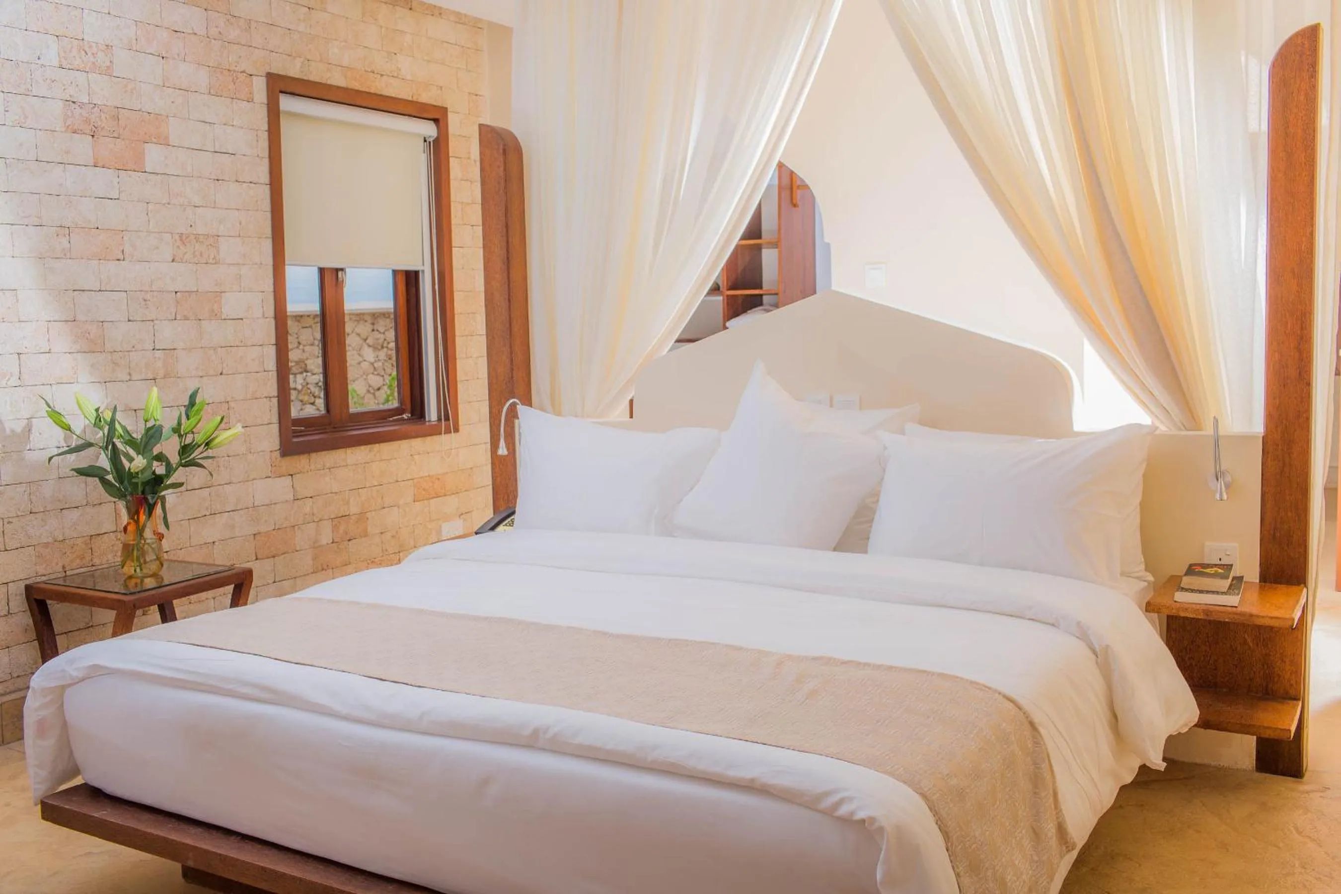 Bedroom, Bed in Silver Palm Spa & Resort