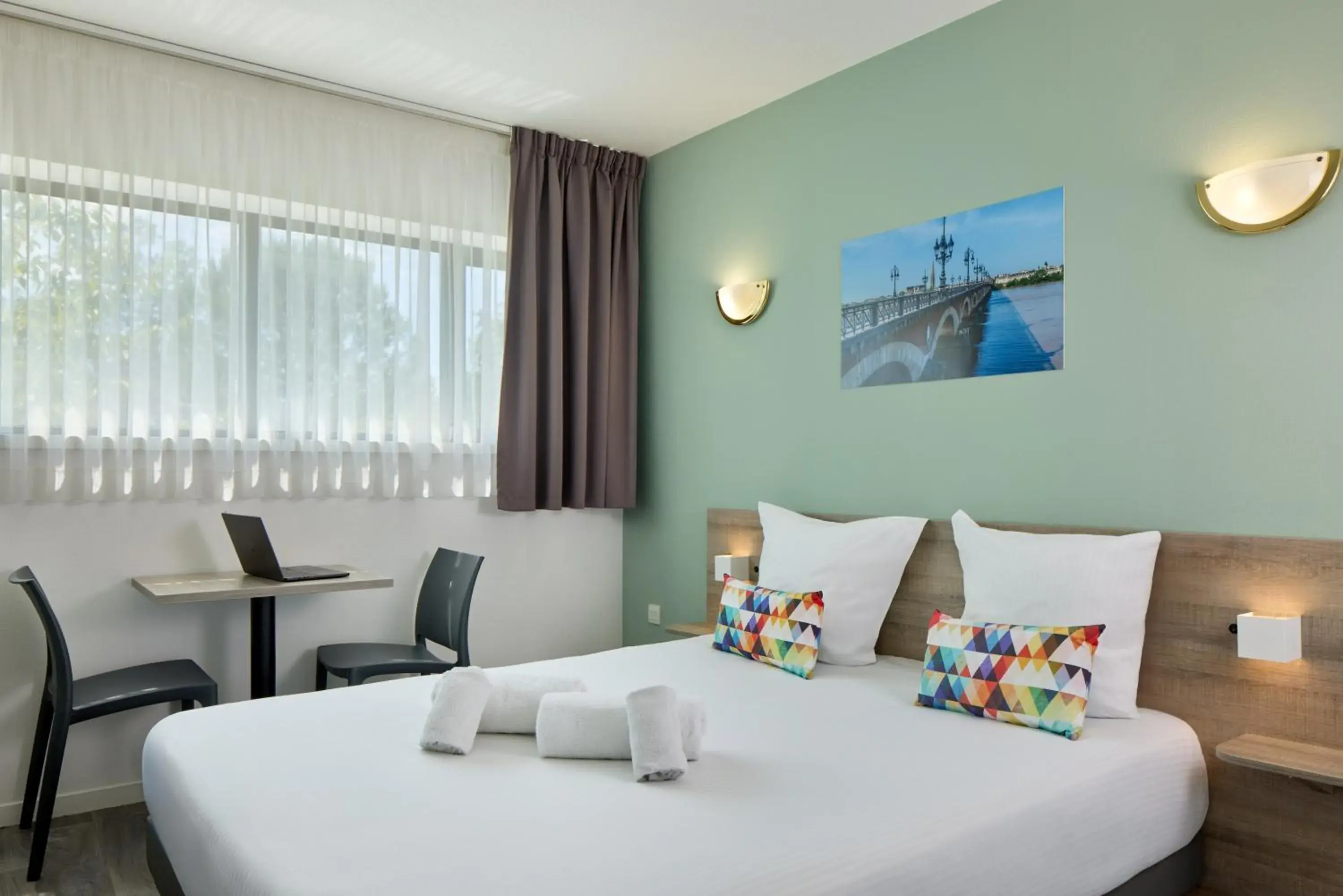 Bed in Zenitude Hôtel-Résidences Bordeaux Aéroport Mérignac Bed in Zenitude Hôtel-Résidences Bordeaux Aéroport Mérignac