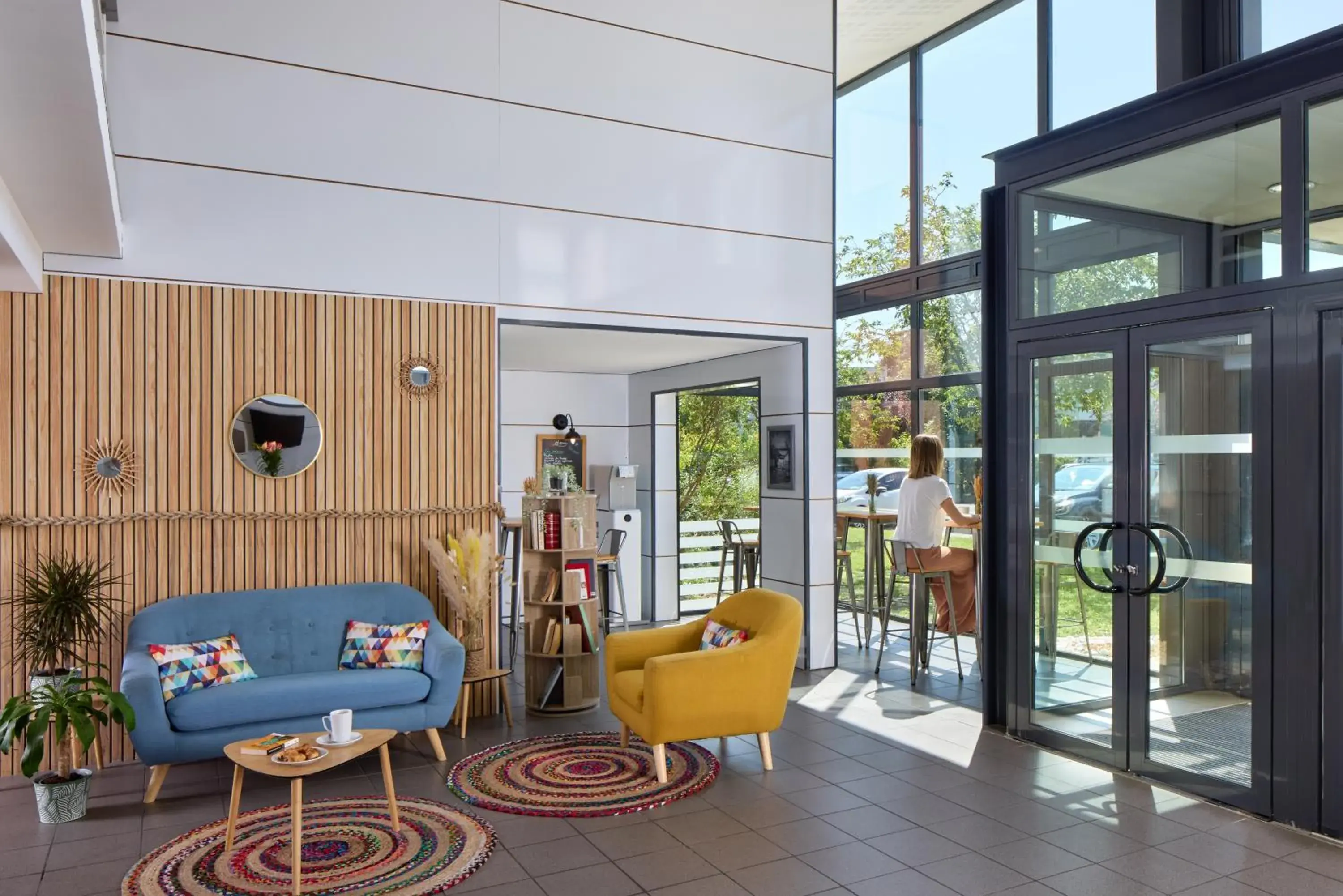 Lobby or reception in Zenitude Hôtel-Résidences Bordeaux Aéroport Mérignac Lobby or reception in Zenitude Hôtel-Résidences Bordeaux Aéroport Mérignac