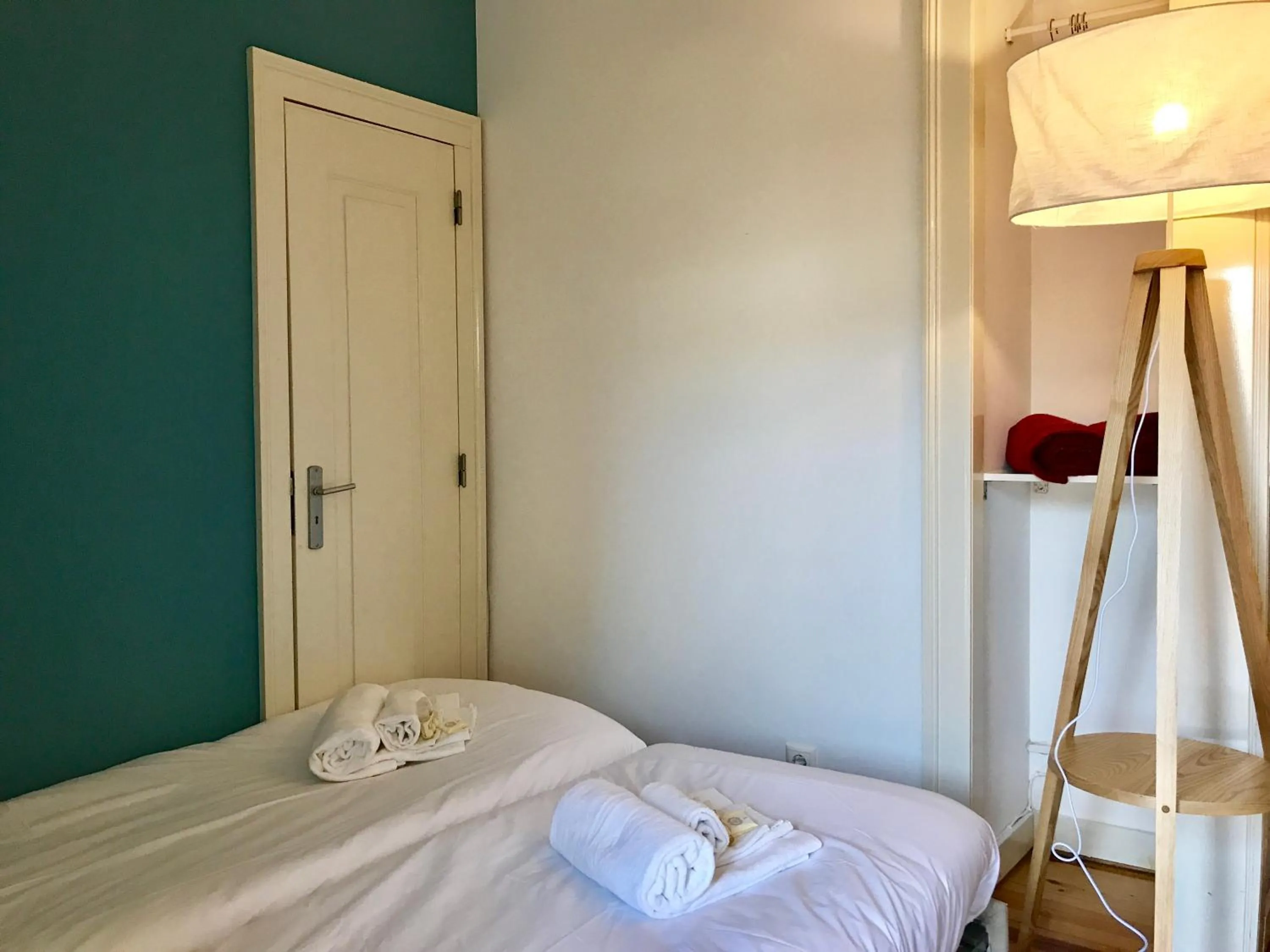 Living room, Bed in Apartments Center Castelo de São Jorge