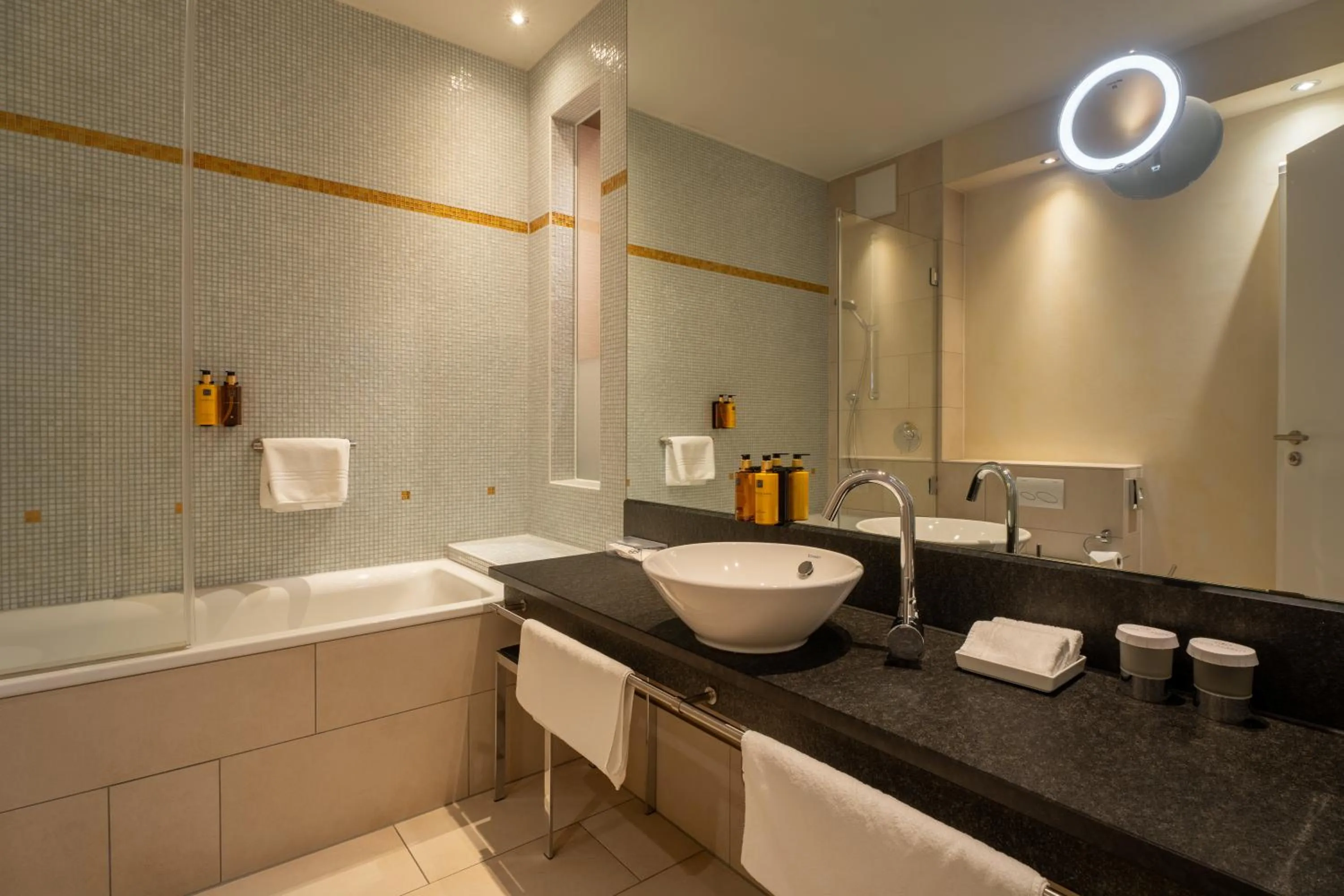 Bathroom in Aqua Aurelia Suitenhotel an den Thermen