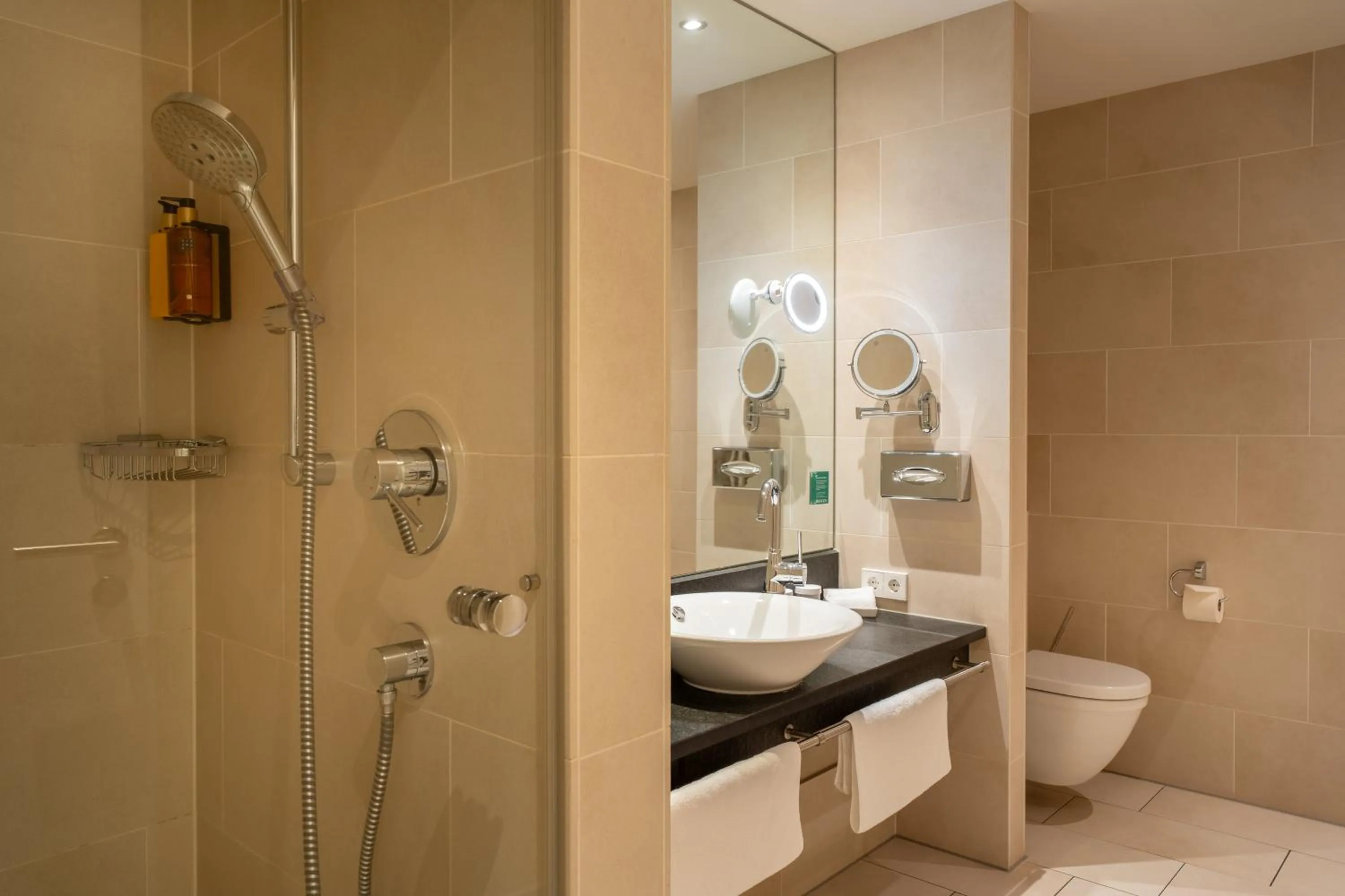 Bathroom in Aqua Aurelia Suitenhotel an den Thermen