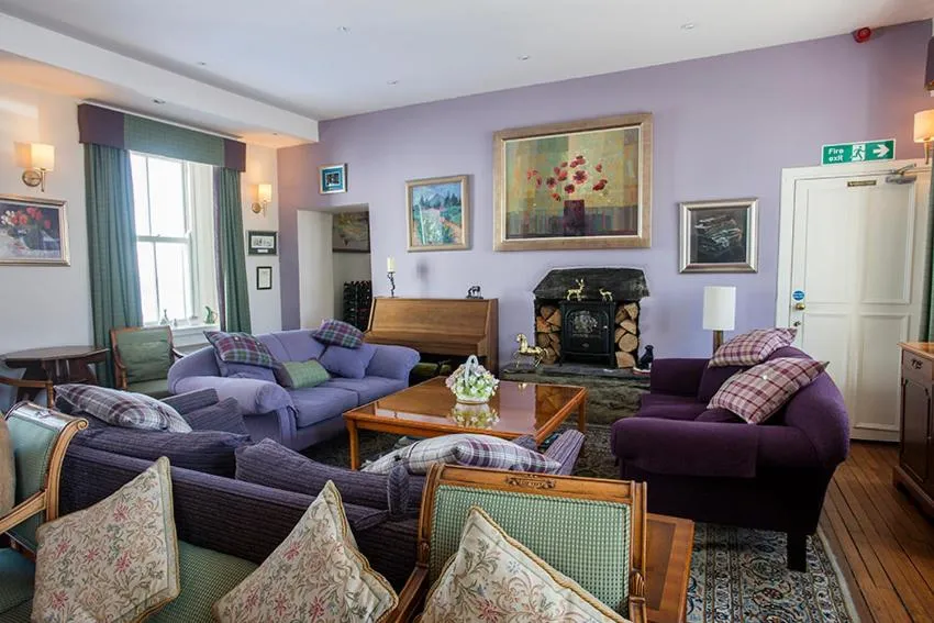 Lounge or bar in Port Charlotte Hotel