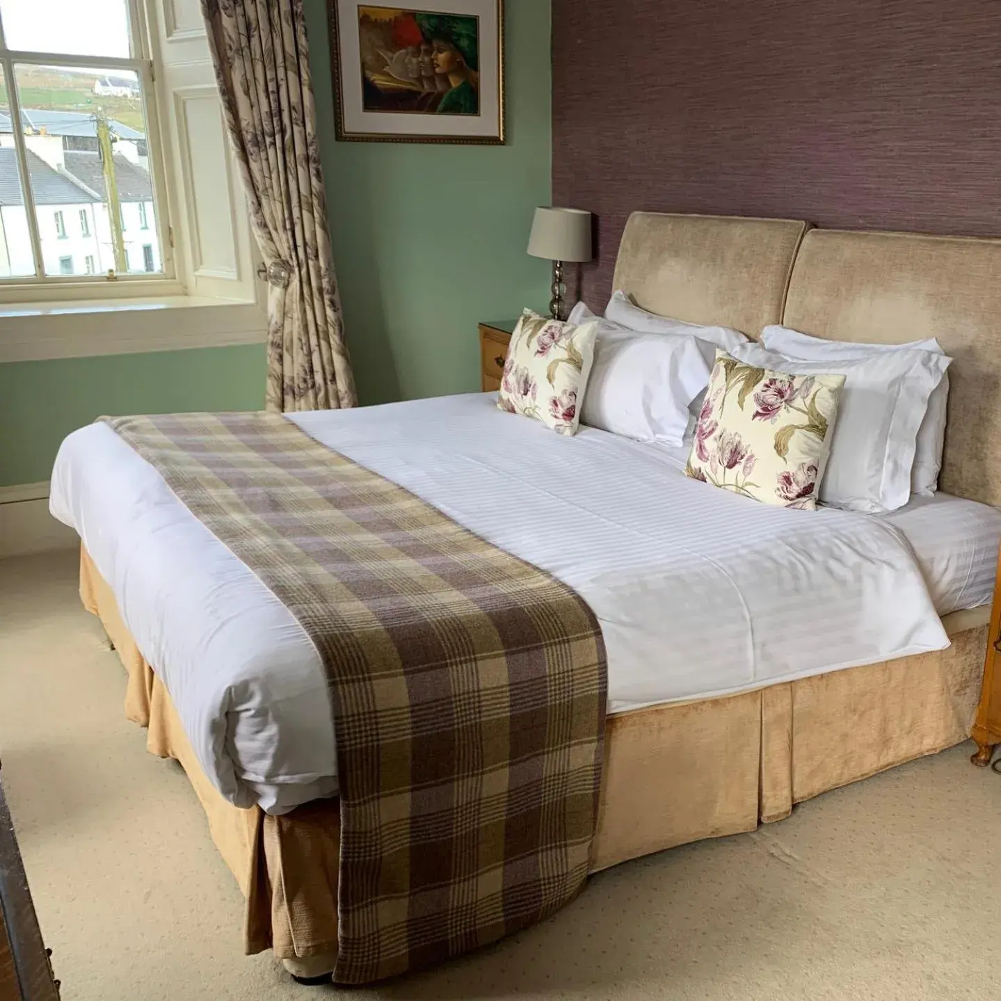 Double or Twin Room with City View in Port Charlotte Hotel Double or Twin Room with City View in Port Charlotte Hotel