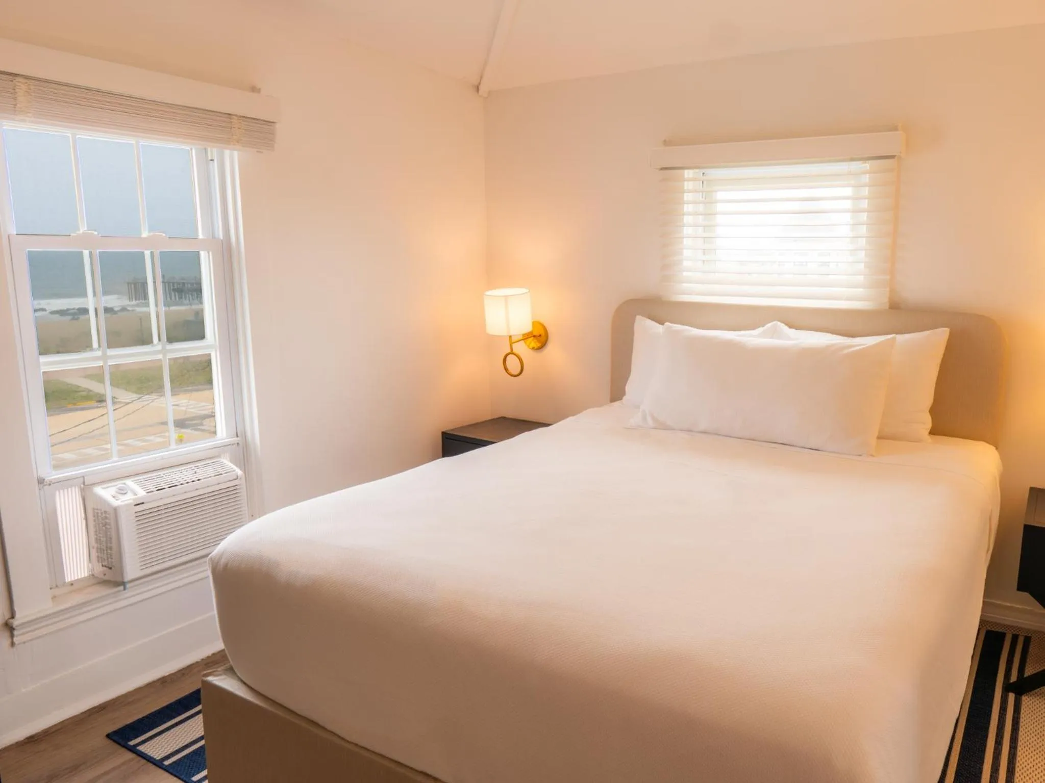 Bed in Beachliner Hotel