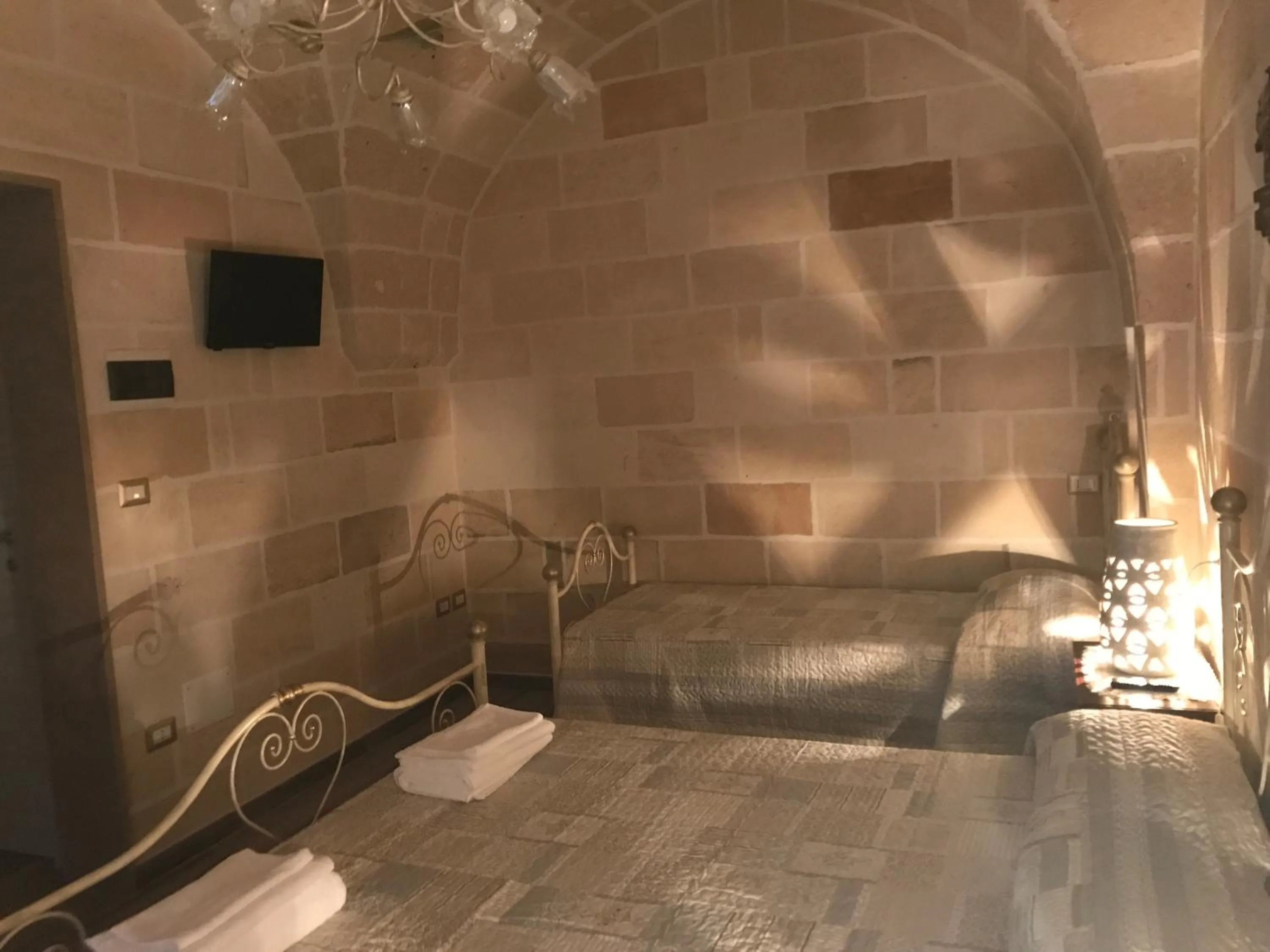 Bed in Li Caseddi ti lu Cesarinu