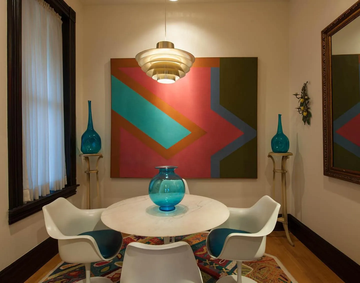 Communal lounge/ TV room in The Inn at 97 Winder