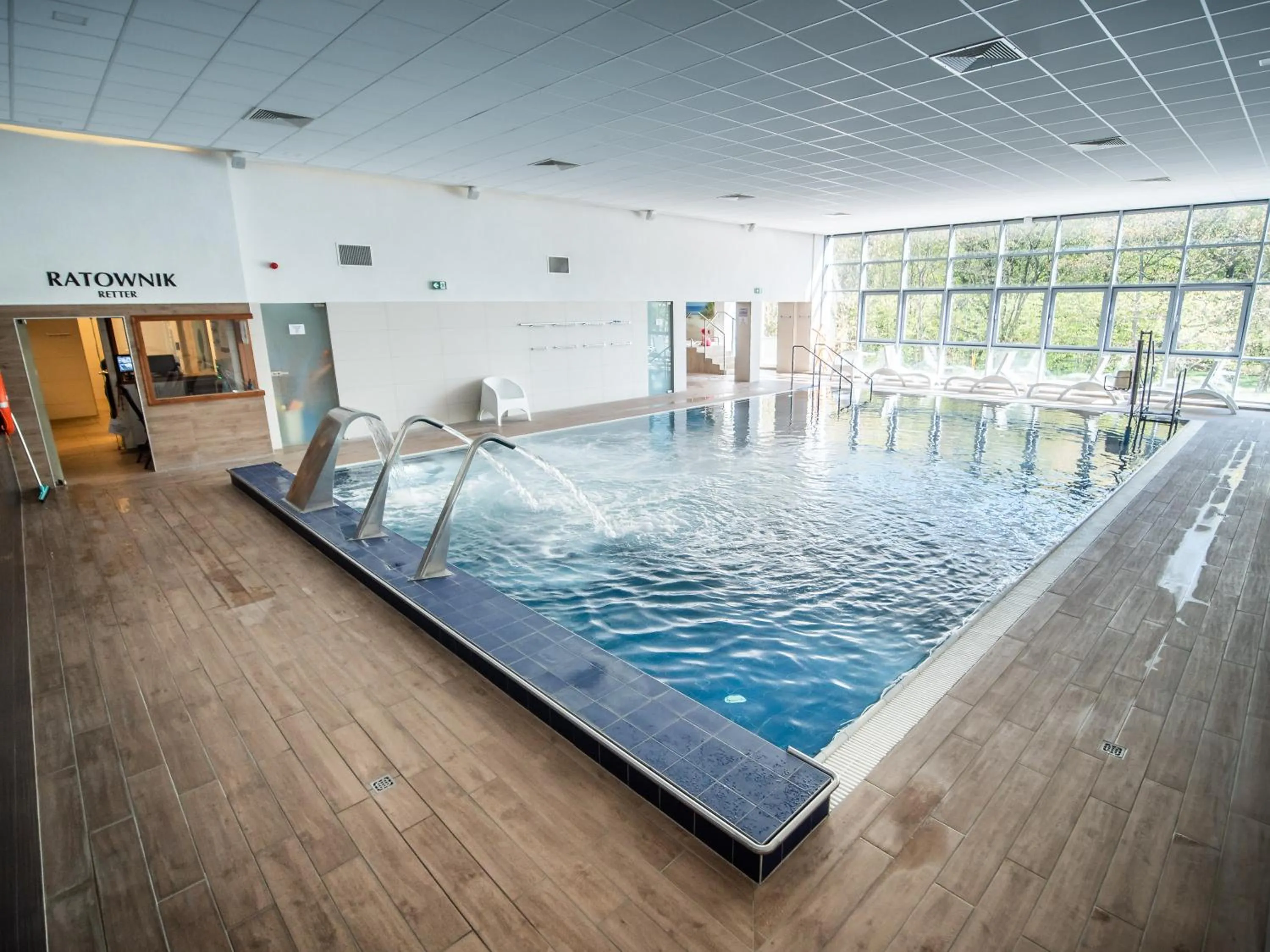 Pool view in Sanatorium Muszelka