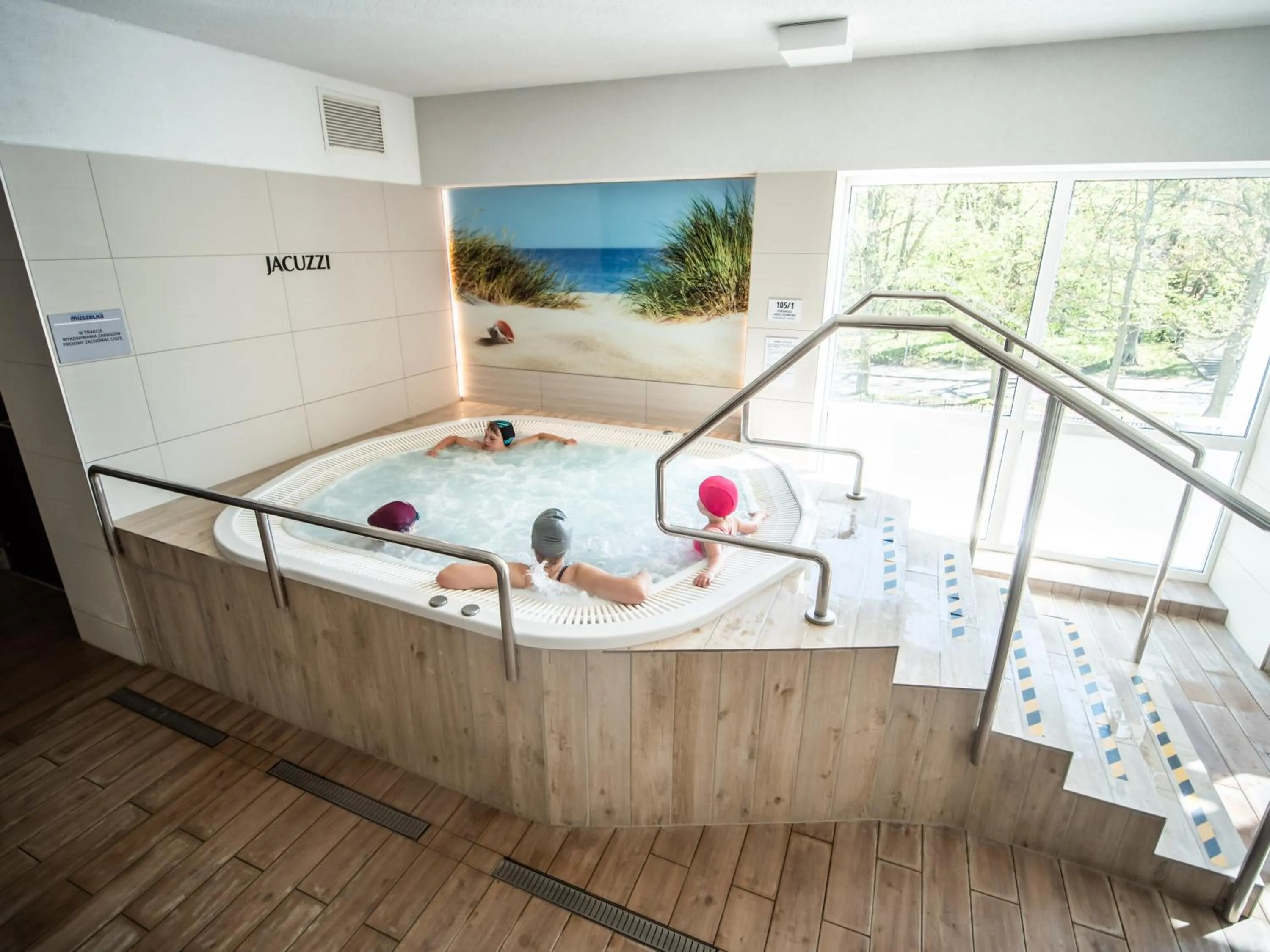 Hot Tub in Sanatorium Muszelka