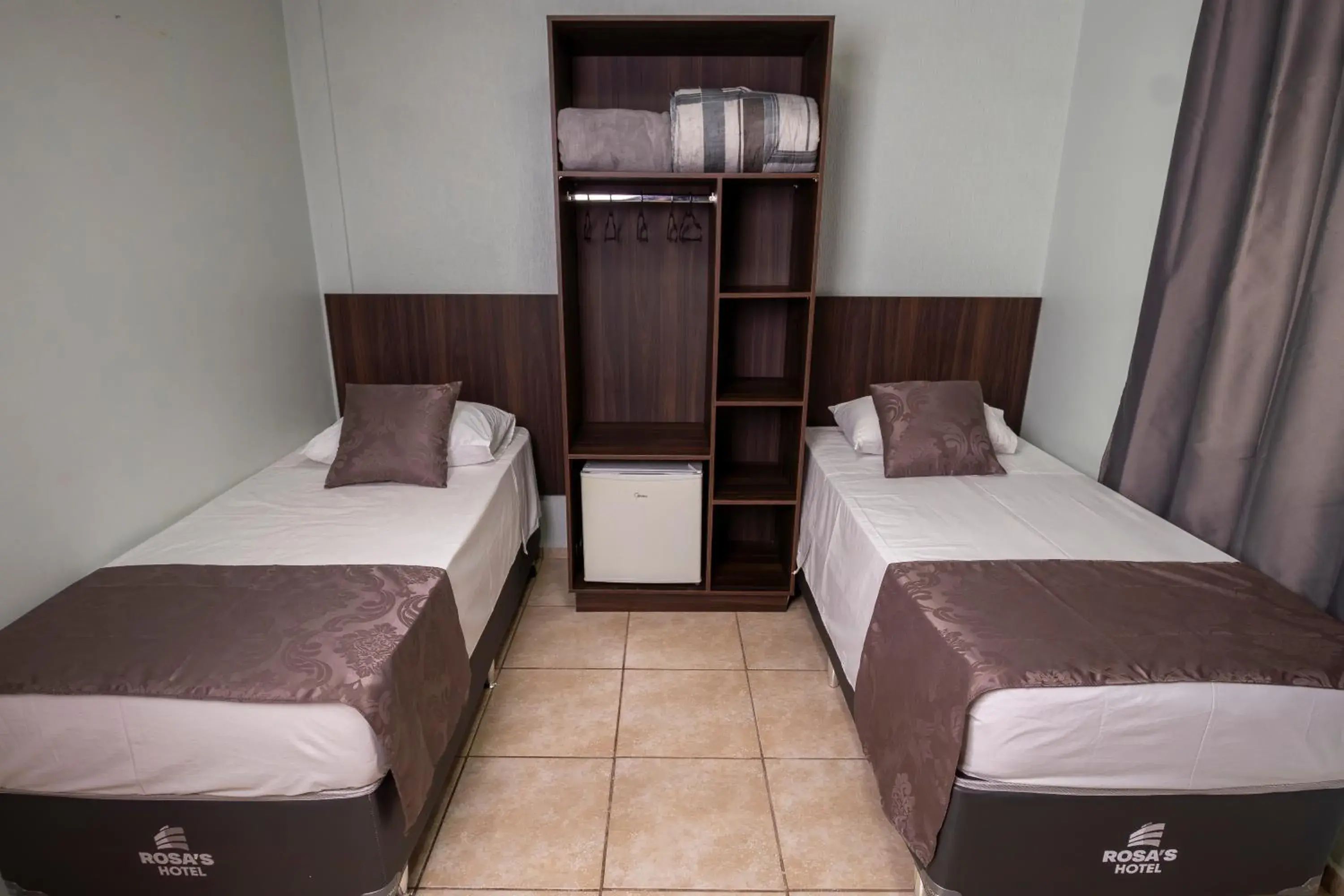 Double or Twin Room in Rosa's Hotel Double or Twin Room in Rosa's Hotel