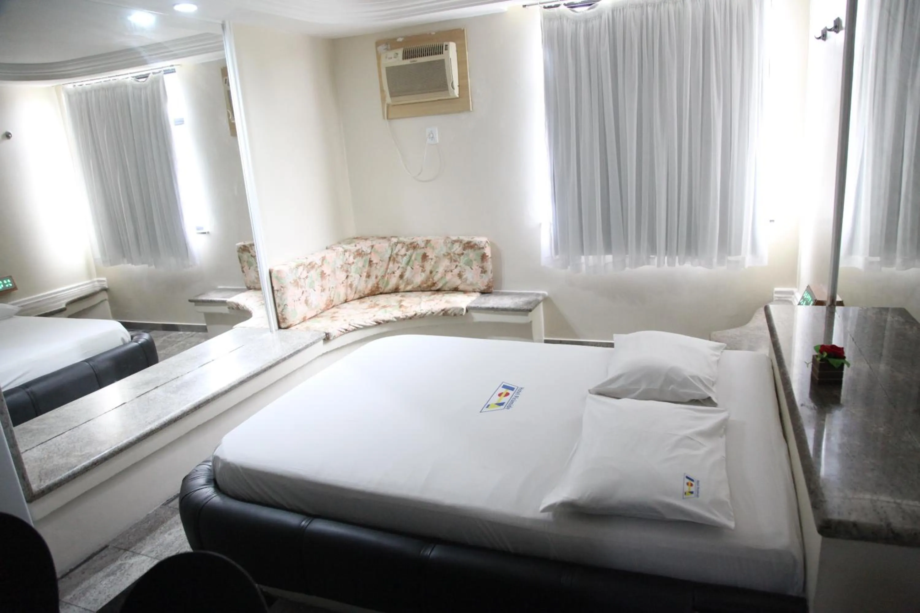 Bed in Piramide Stella Maris Adults Only