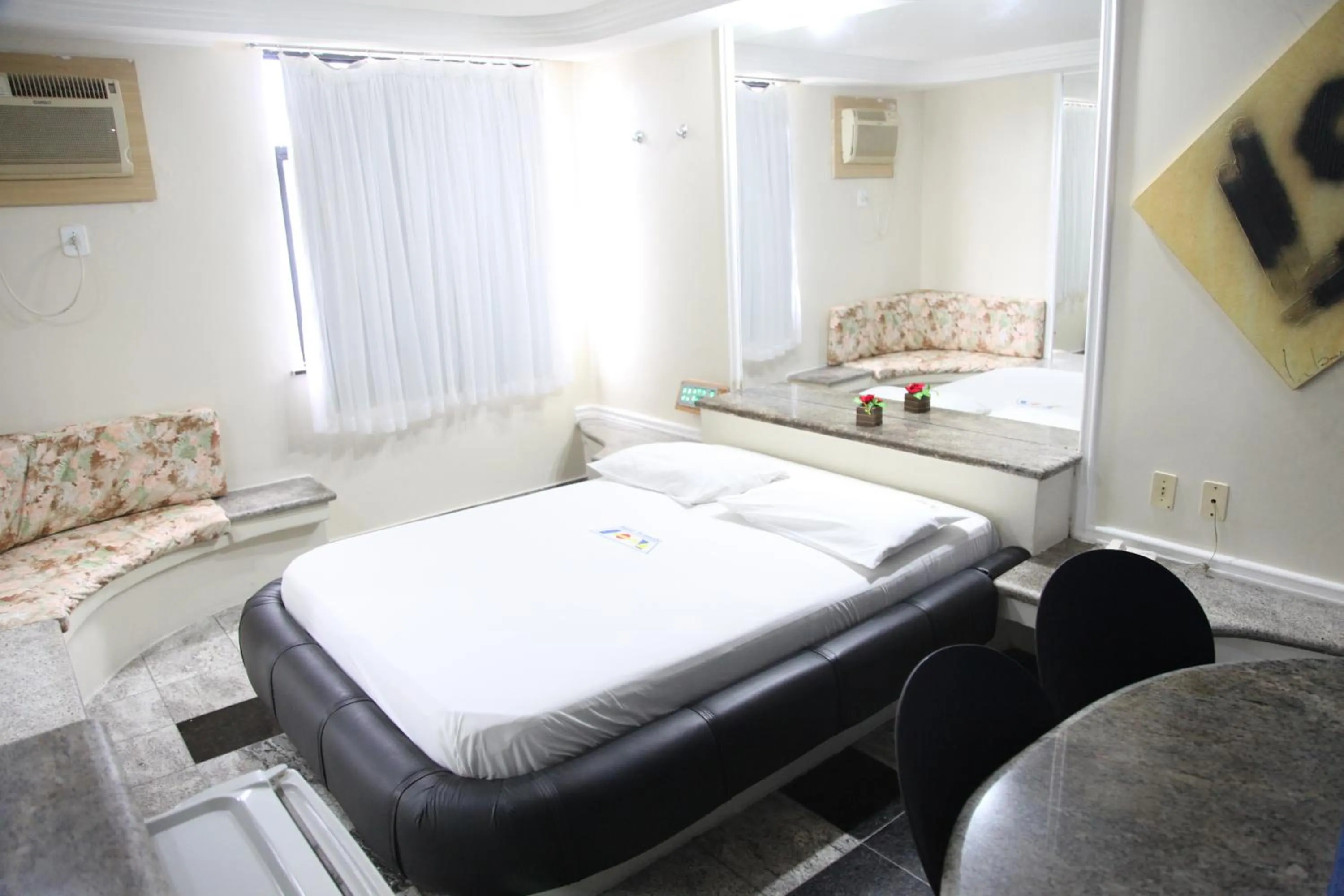 Bed in Piramide Stella Maris Adults Only