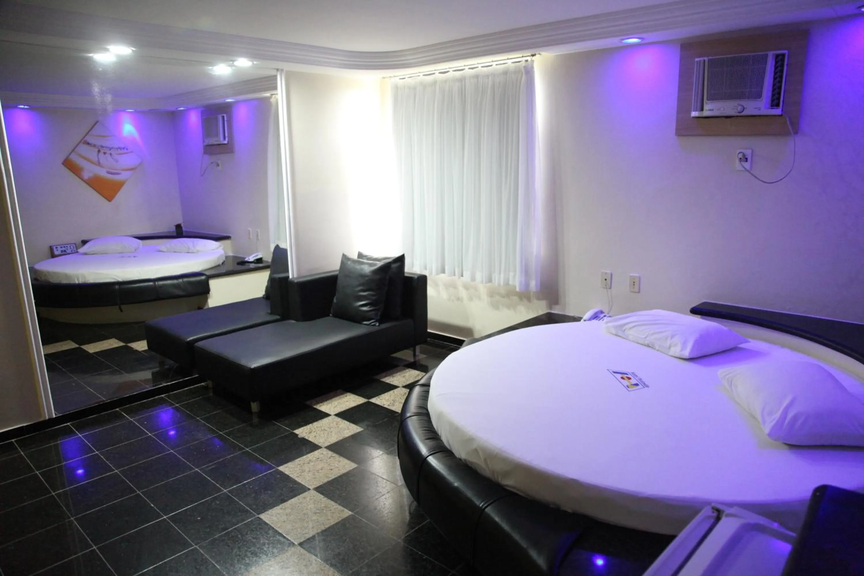 Bed in Piramide Stella Maris Adults Only