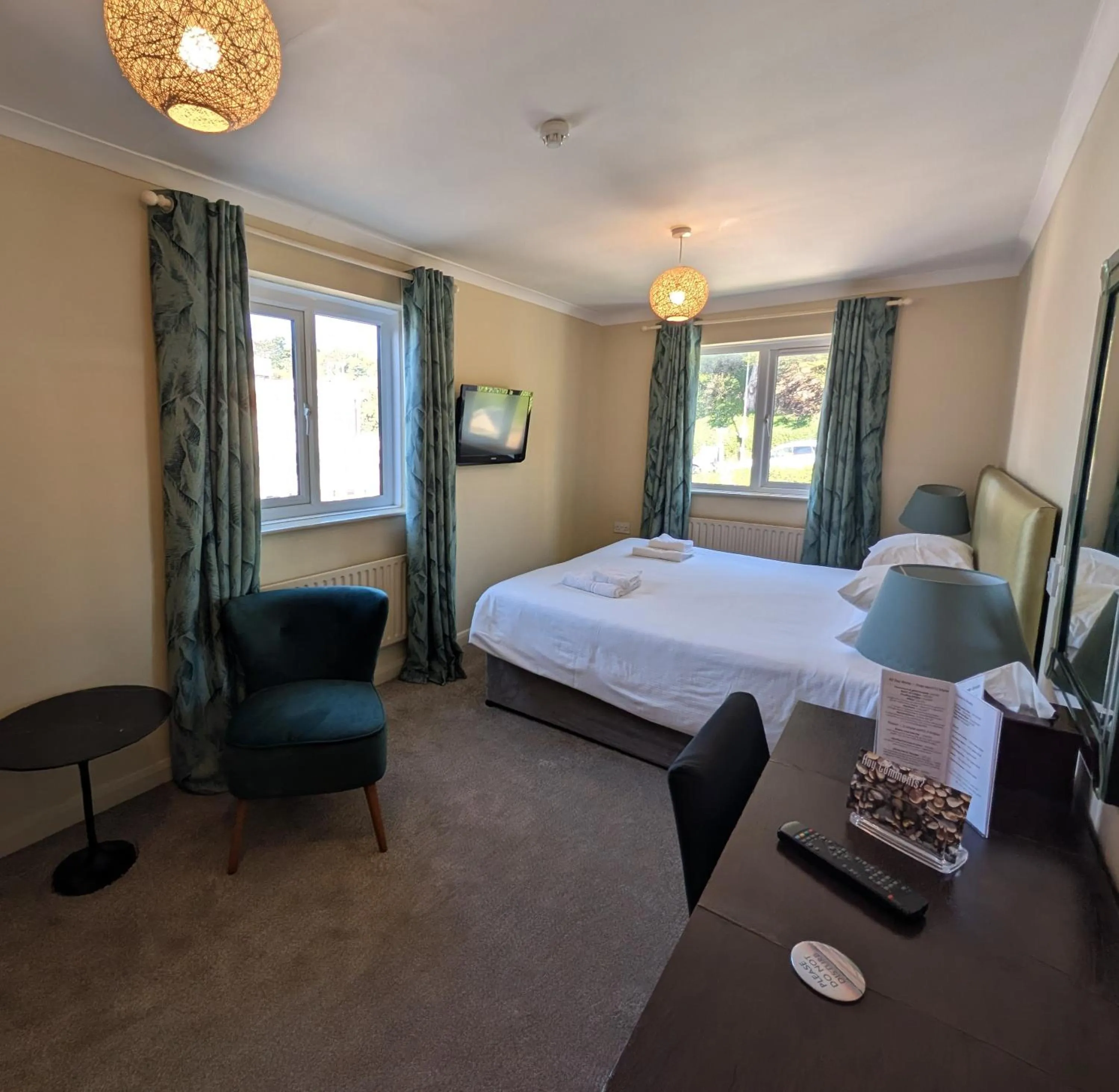 Bedroom, Bed in The White Rock Hotel