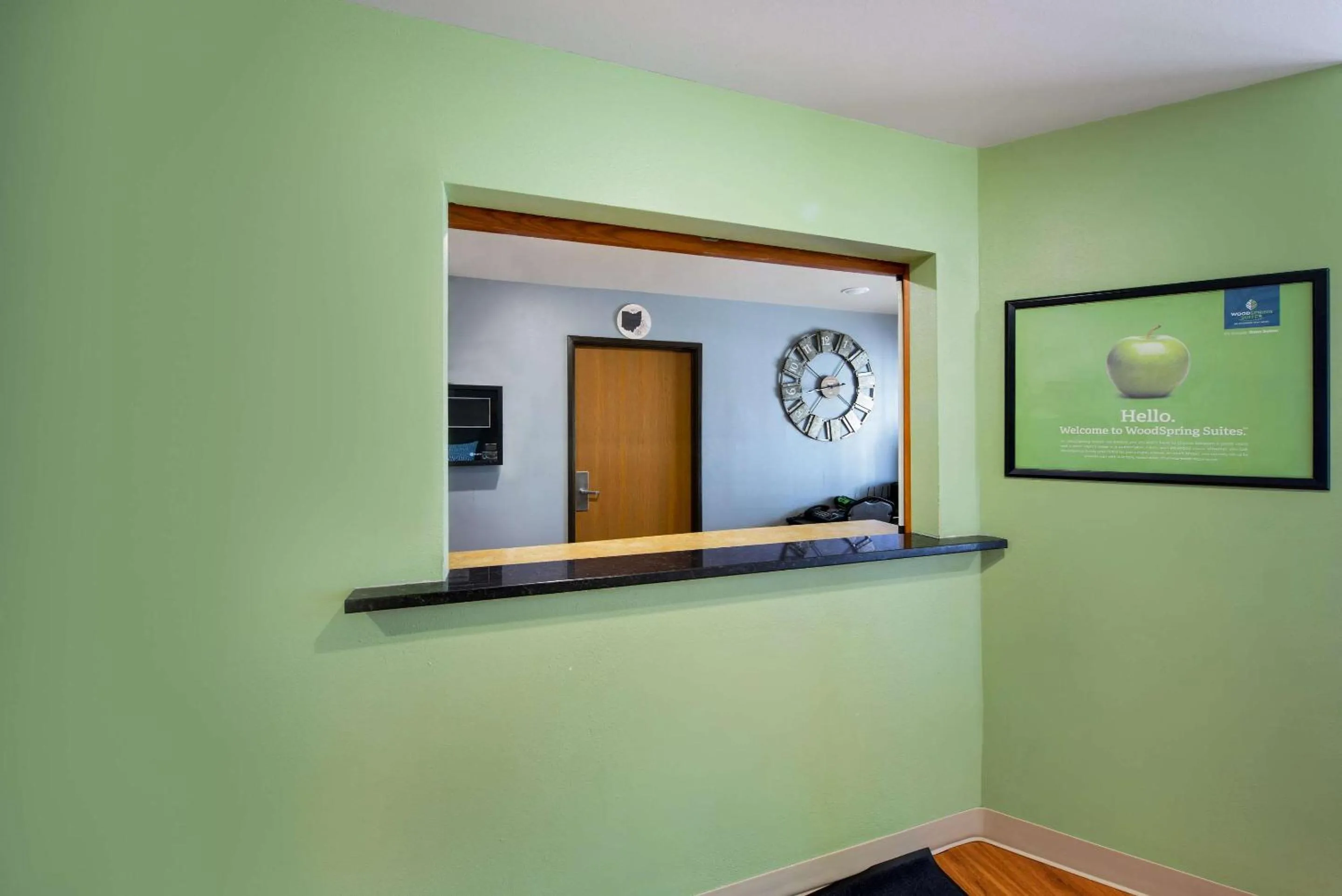 Lobby or reception in WoodSpring Suites Columbus Southeast