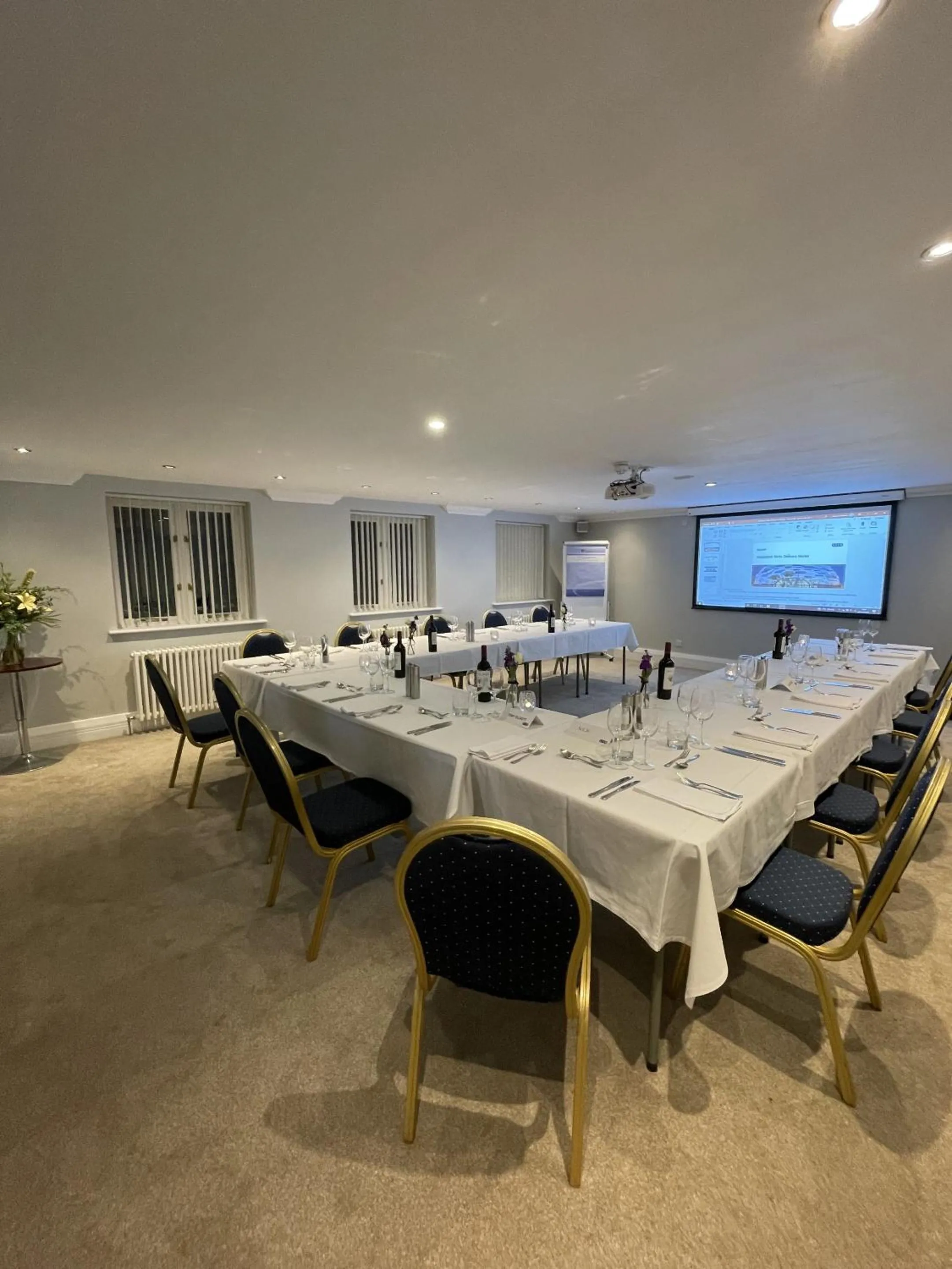 Dining area in The Kings Head Country Hotel