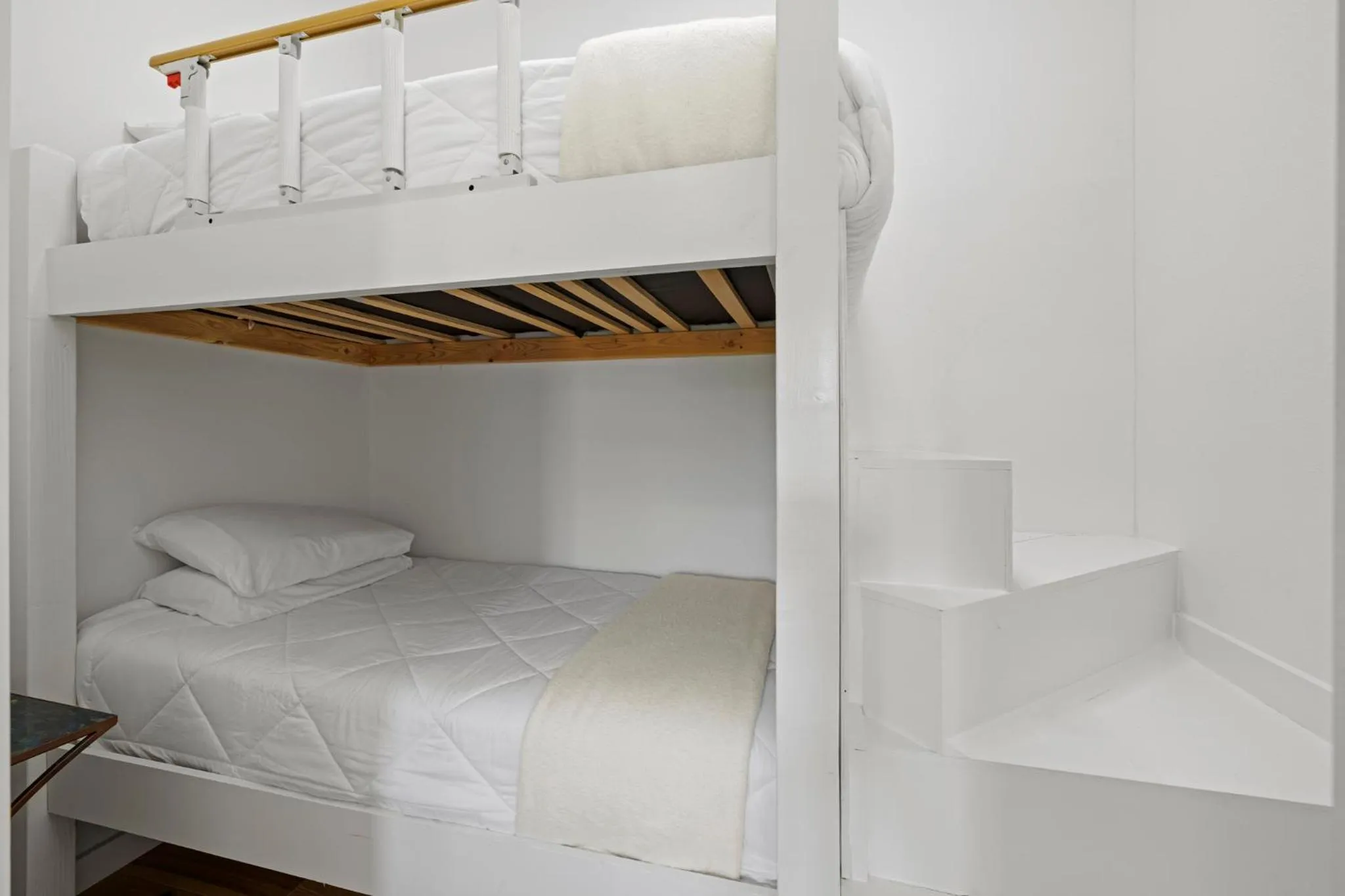 Bed in City on a Hill at Spring Creek