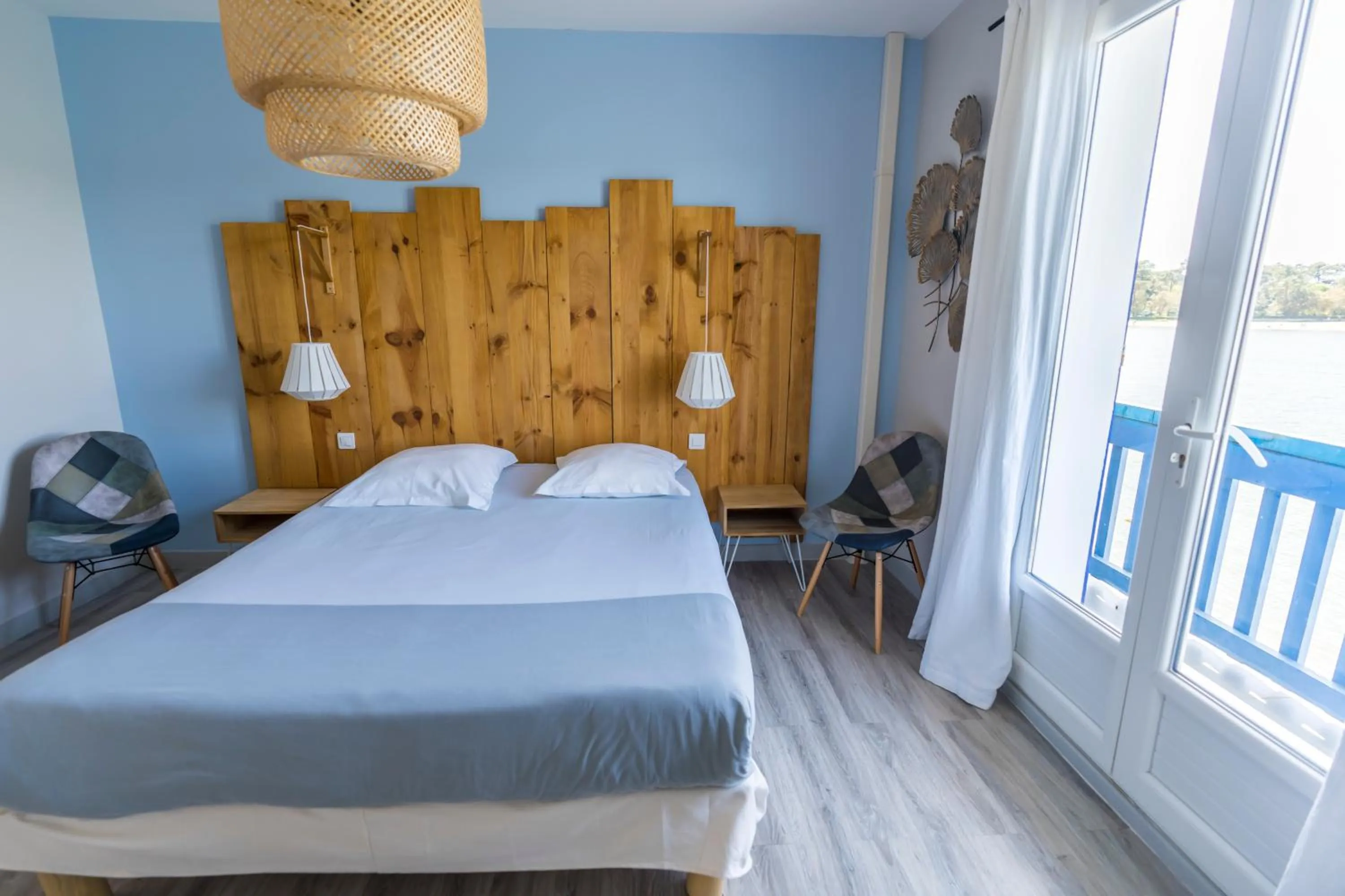 Photo of the whole room, Bed in Le Relais Du Lac