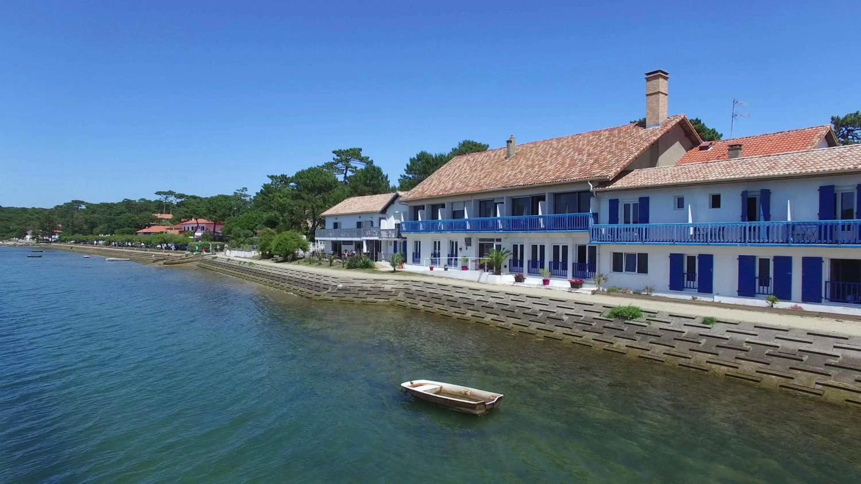 Lake view in Le Relais Du Lac
